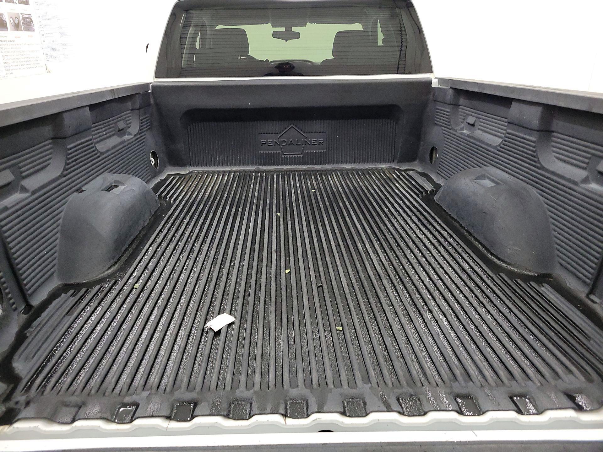 Thumbnail: 2017 Chevrolet Silverado 1500 - 19