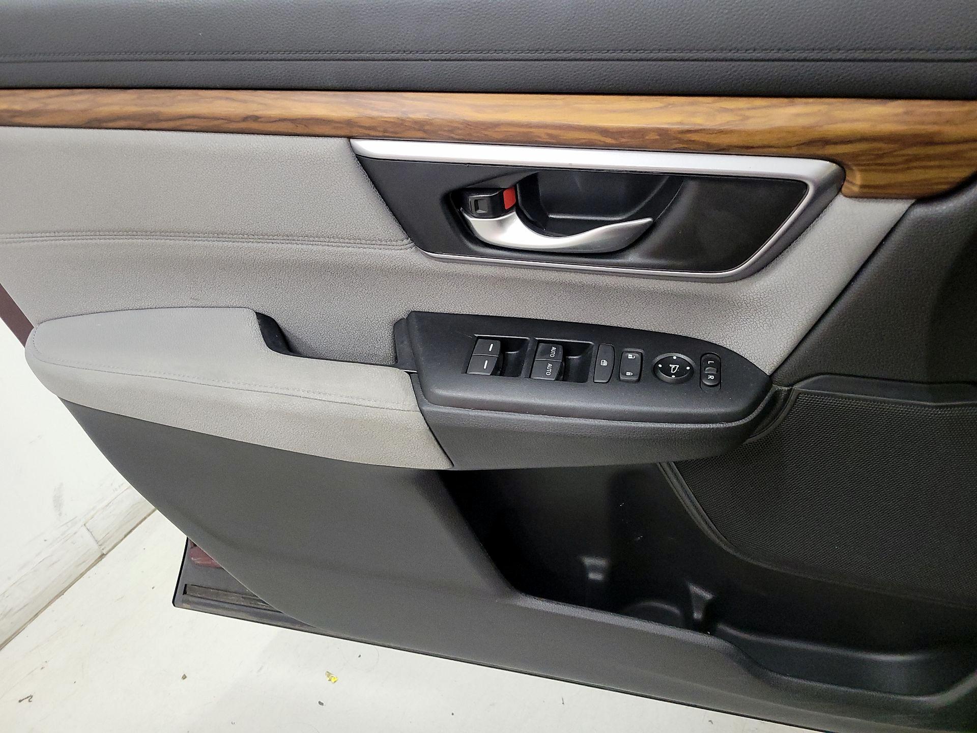 Thumbnail: 2017 Honda CR-V - 12