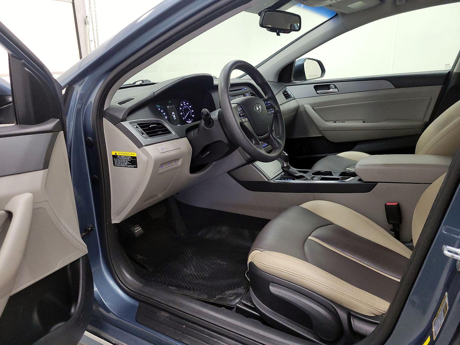 Thumbnail: 2016 Hyundai Sonata - 11