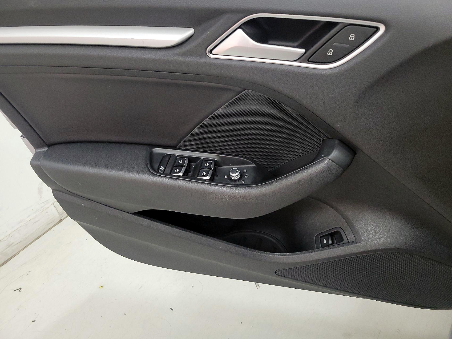 Thumbnail: 2016 Audi A3 - 12