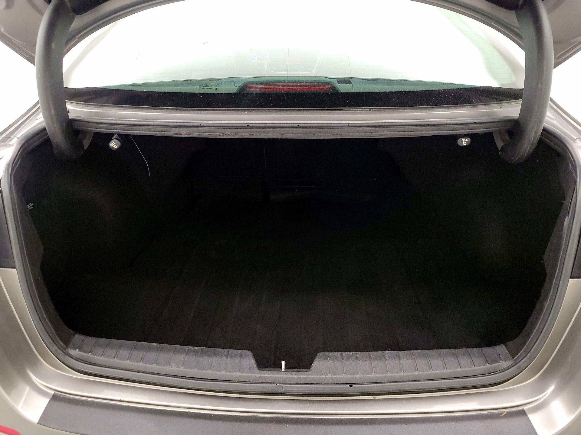 Thumbnail: 2015 Kia Optima - 19