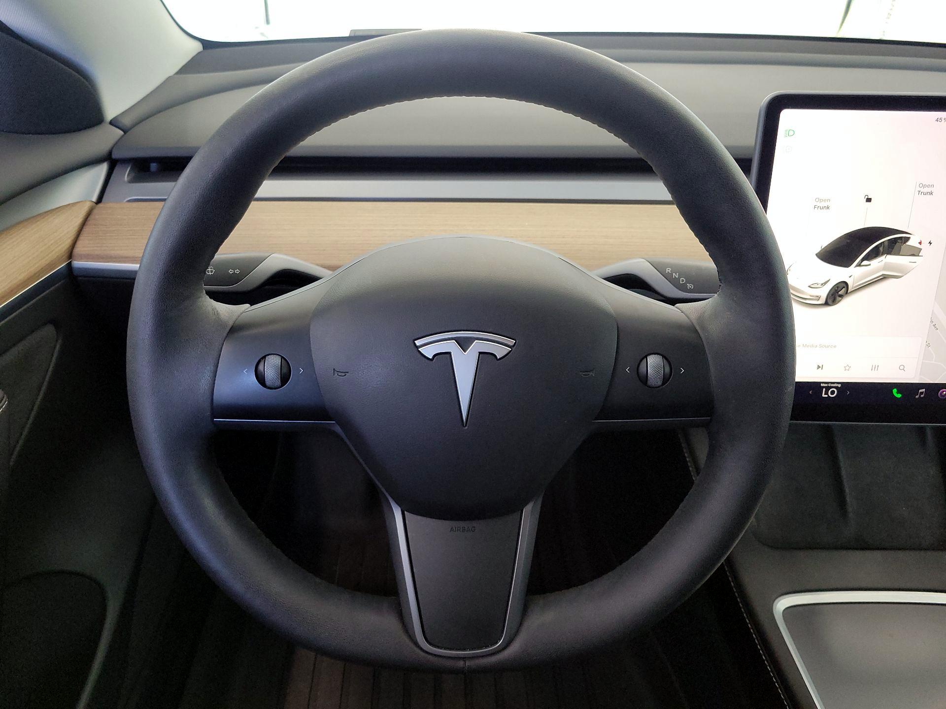 Thumbnail: 2021 Tesla Model 3 - 10