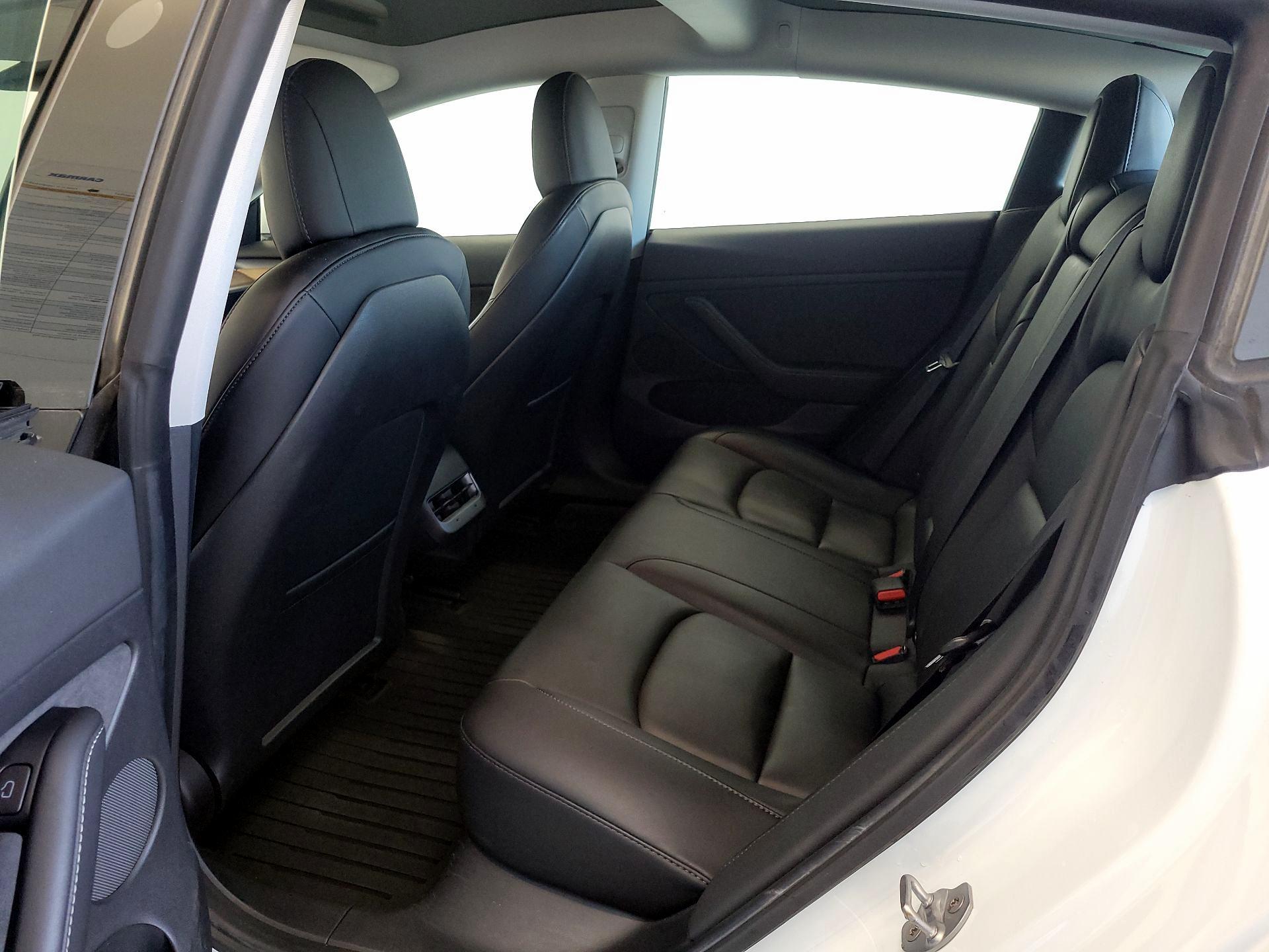 Thumbnail: 2021 Tesla Model 3 - 20