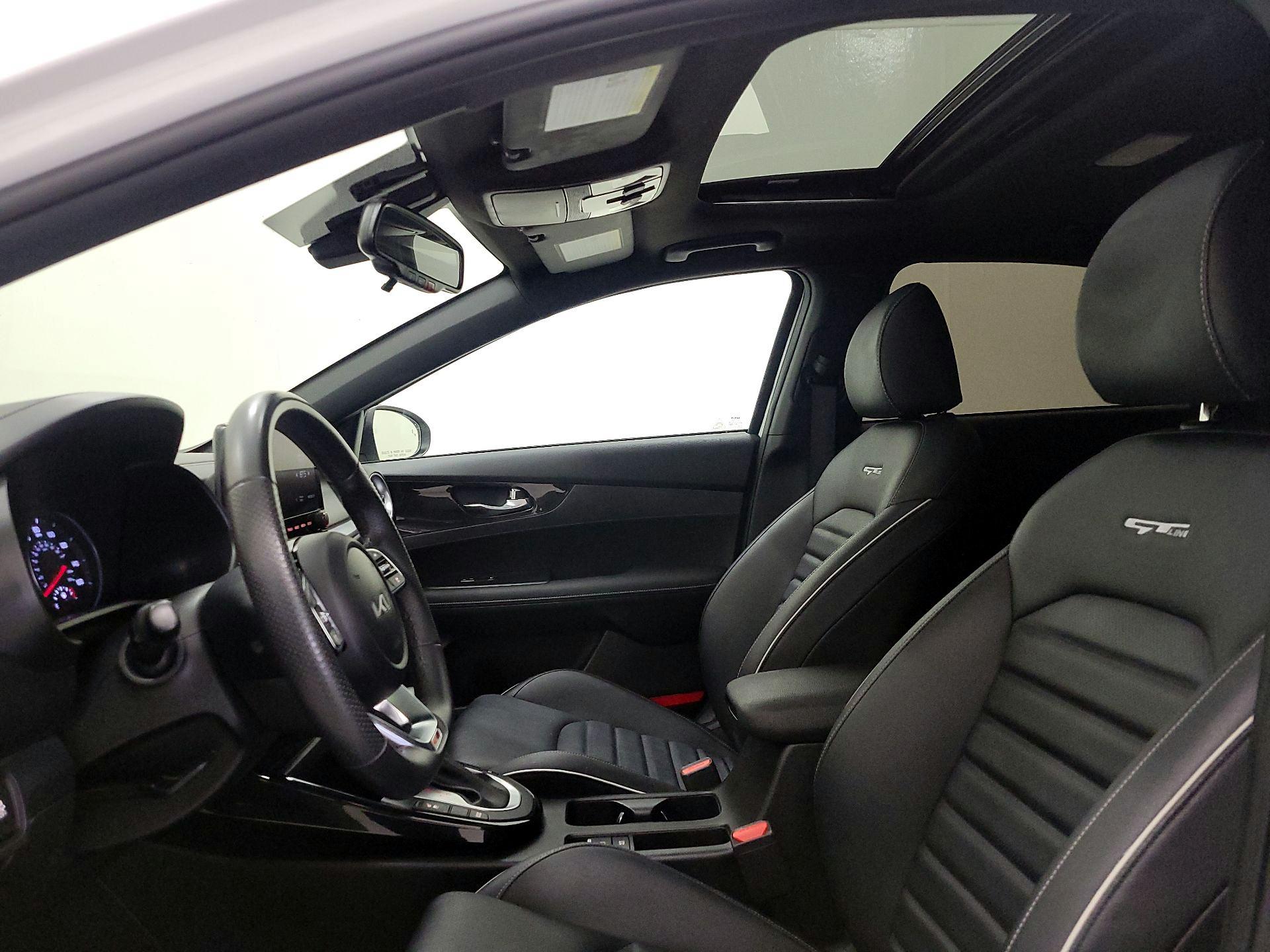 Thumbnail: 2023 Kia Forte - 20