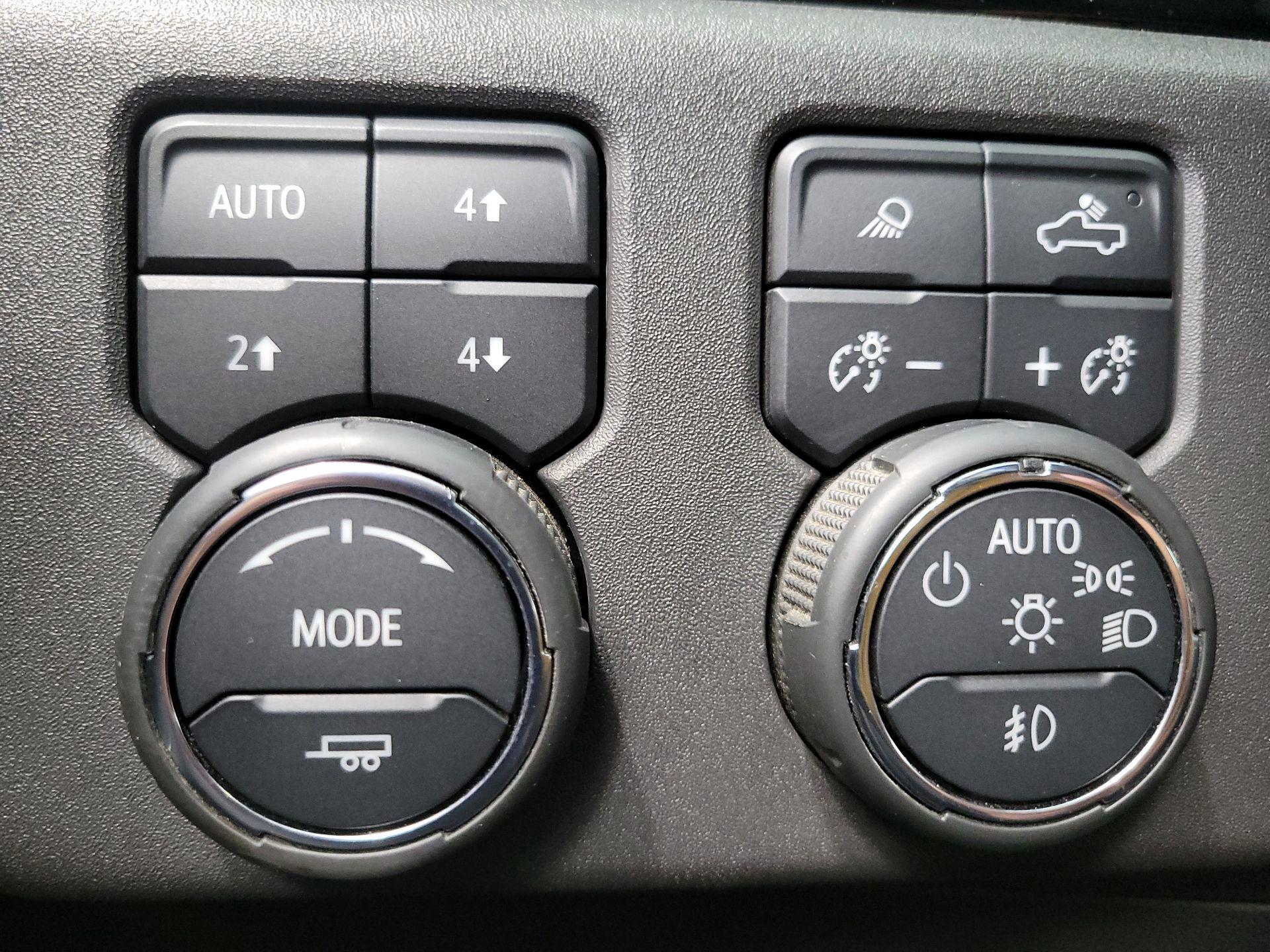 Thumbnail: 2022 Chevrolet Silverado 1500 - 13