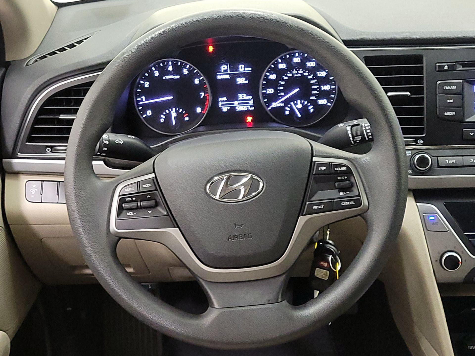 Thumbnail: 2017 Hyundai Elantra - 10