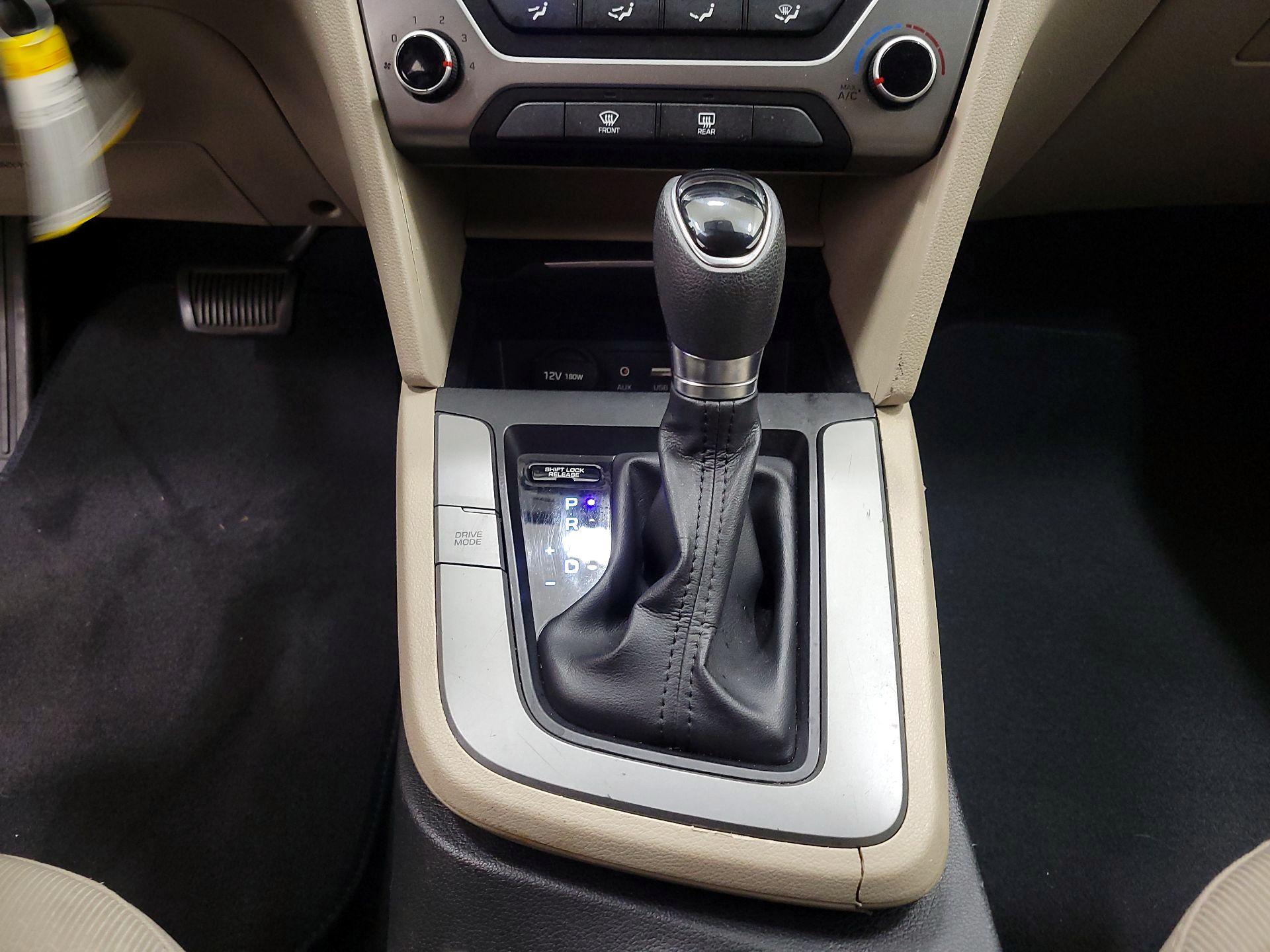 Thumbnail: 2017 Hyundai Elantra - 16