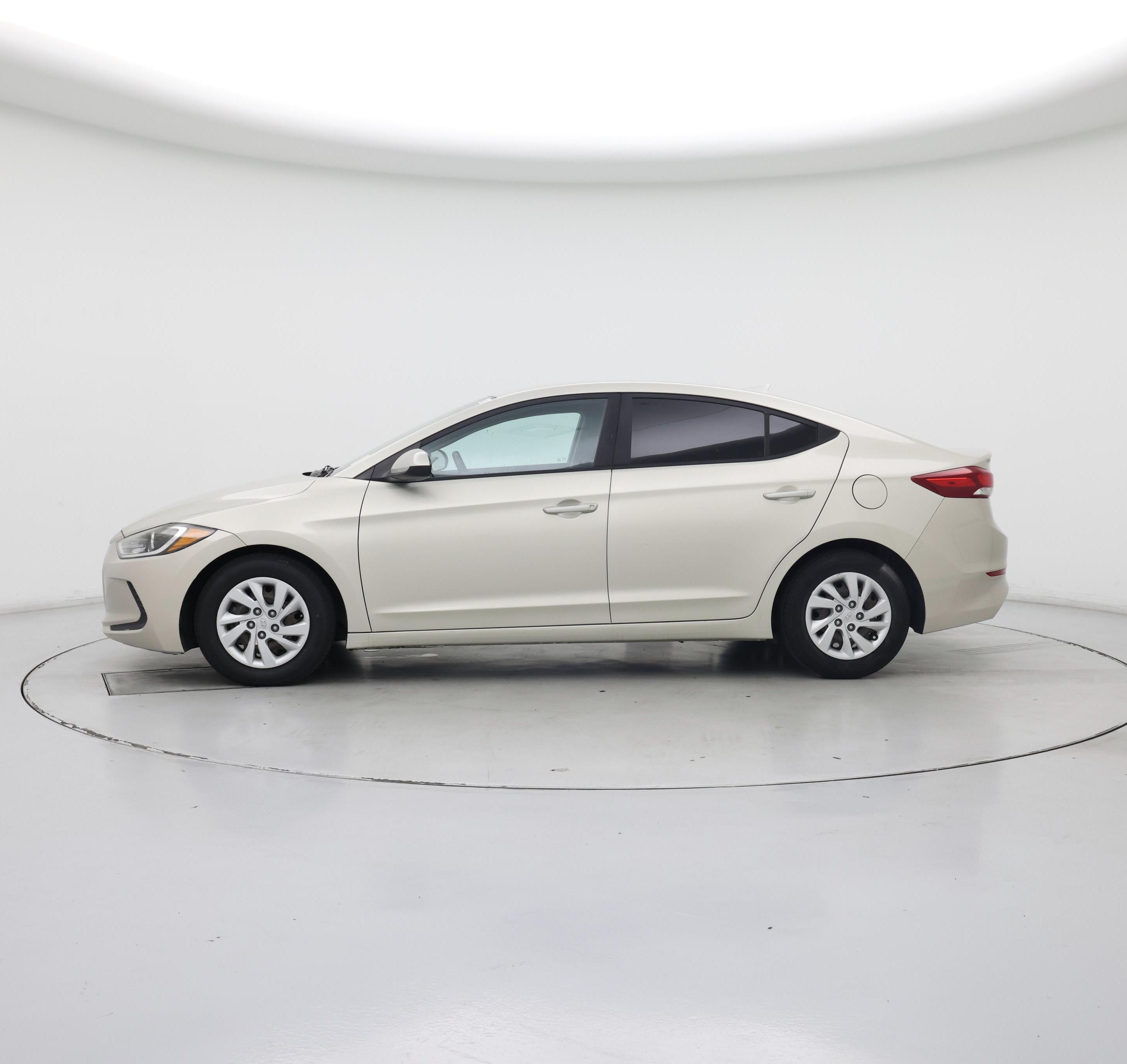 Thumbnail: 2017 Hyundai Elantra - 3