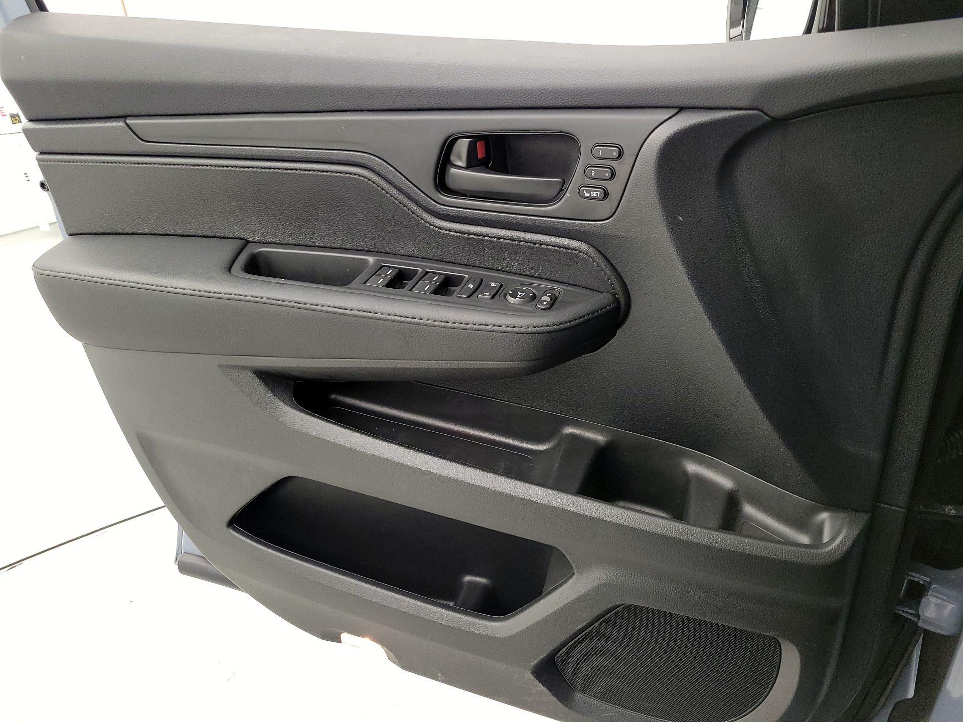 Thumbnail: 2025 Honda Odyssey - 12