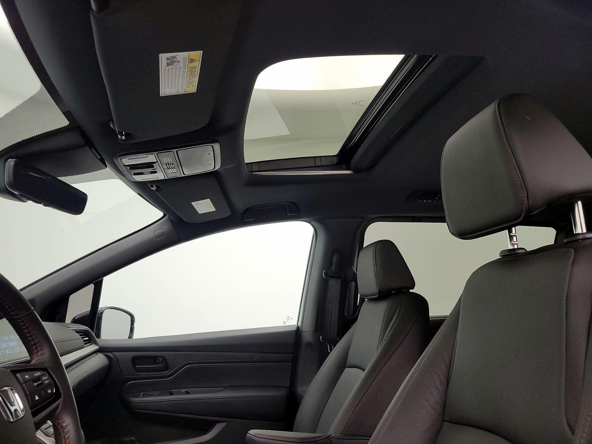 Thumbnail: 2025 Honda Odyssey - 19