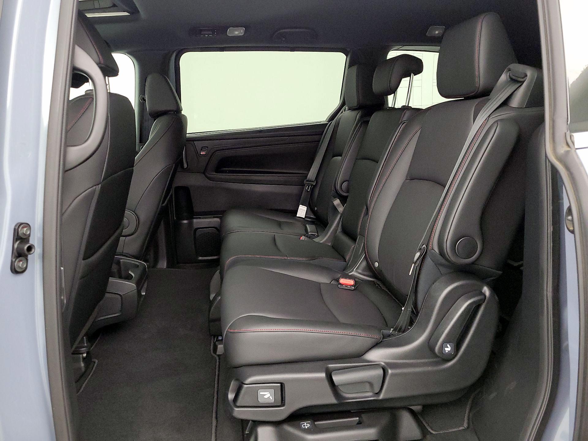 Thumbnail: 2025 Honda Odyssey - 20