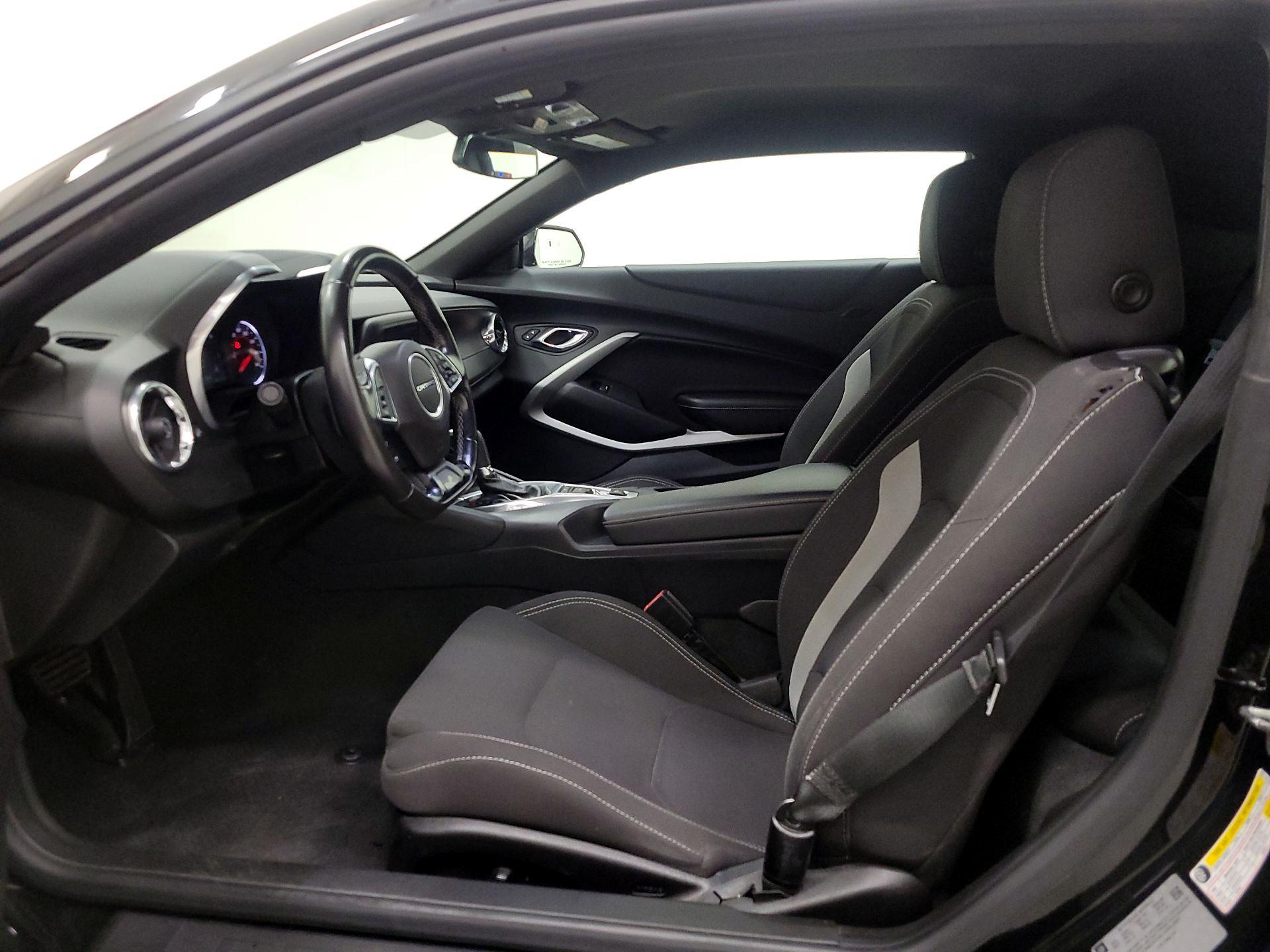 Thumbnail: 2018 Chevrolet Camaro - 11