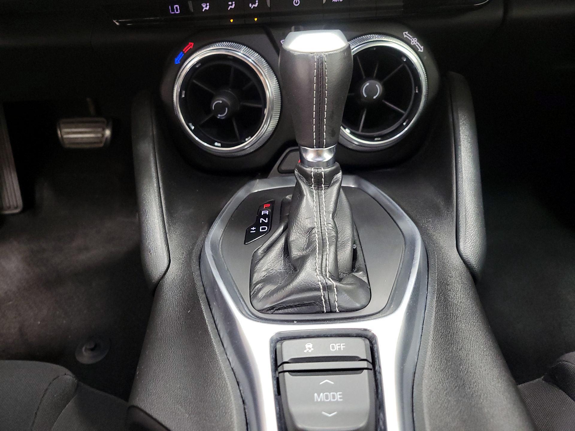 Thumbnail: 2018 Chevrolet Camaro - 16