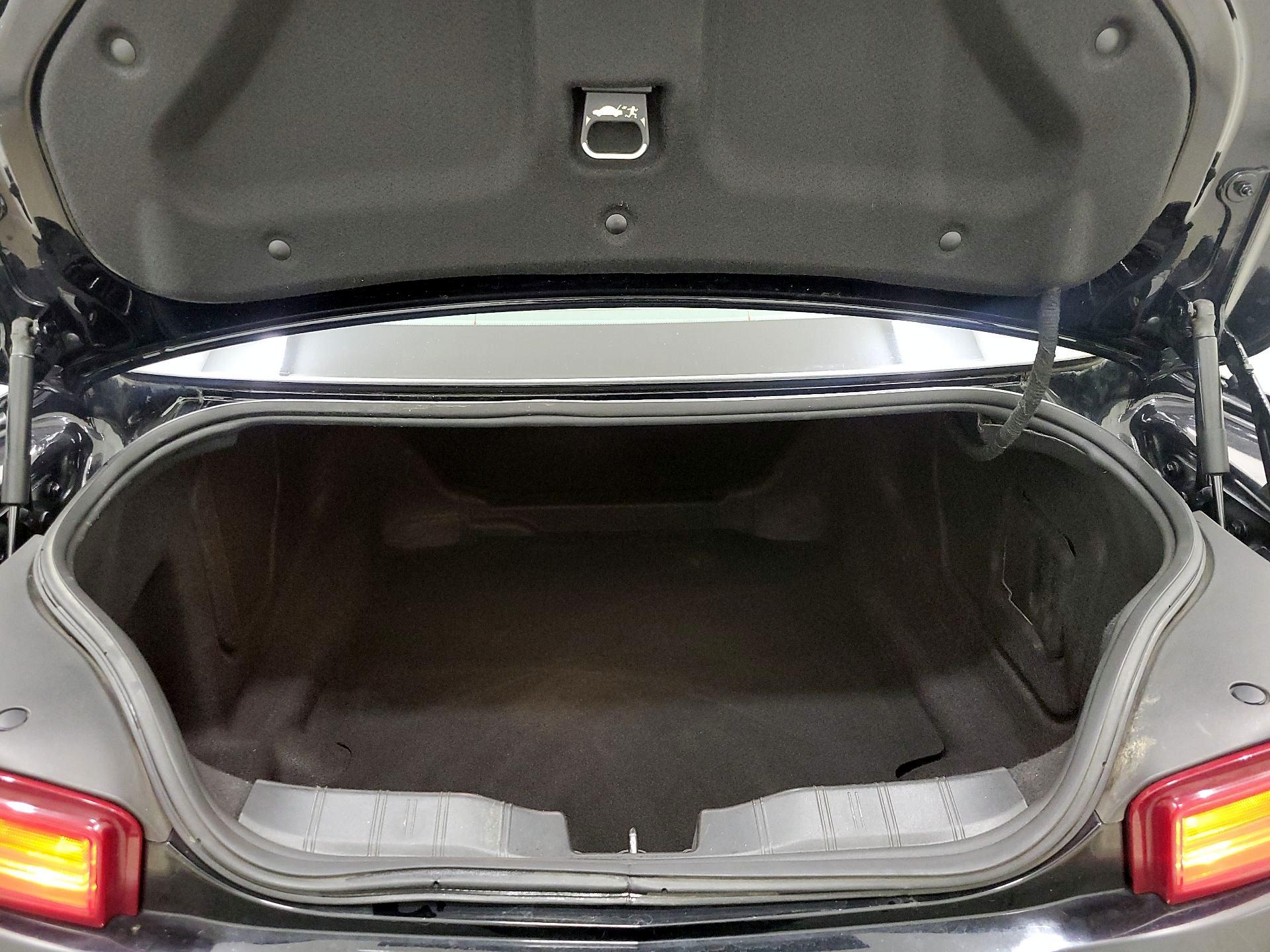 Thumbnail: 2018 Chevrolet Camaro - 17