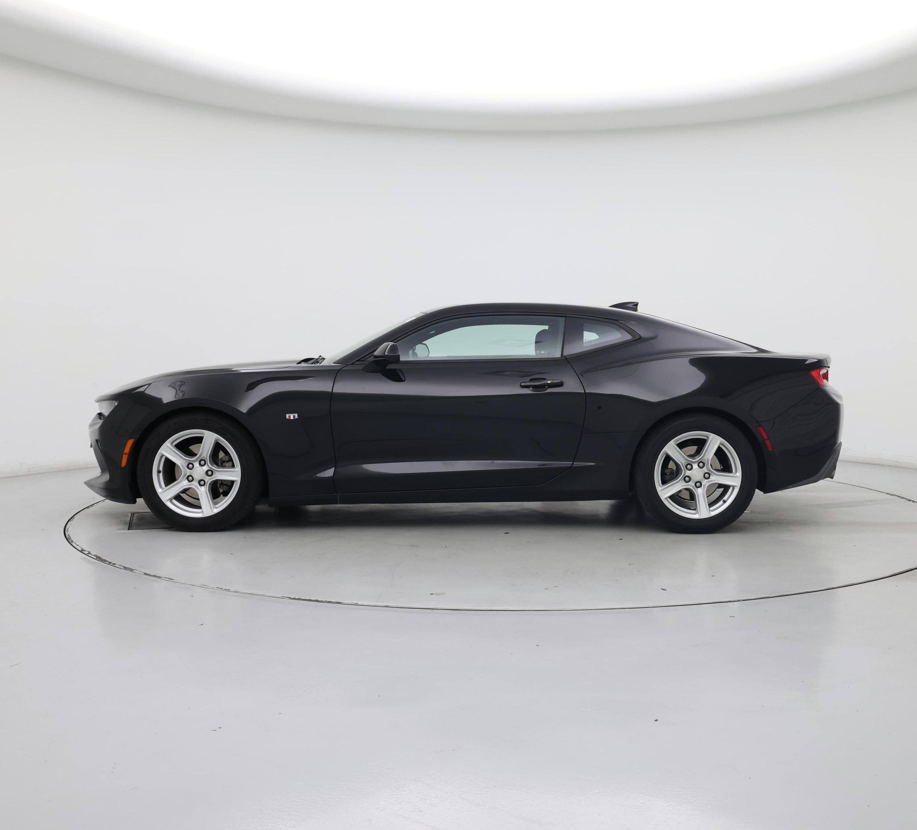 Thumbnail: 2018 Chevrolet Camaro - 3