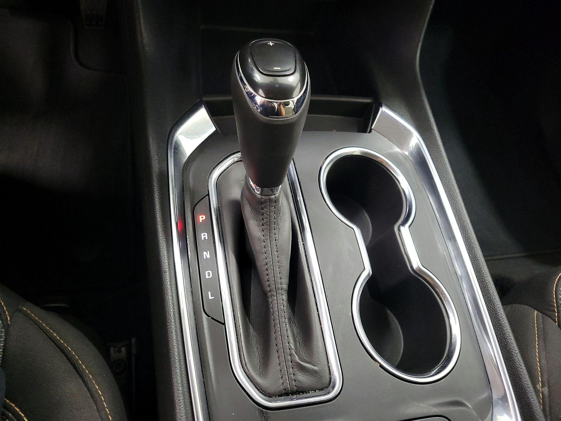 Thumbnail: 2020 Chevrolet Traverse - 17