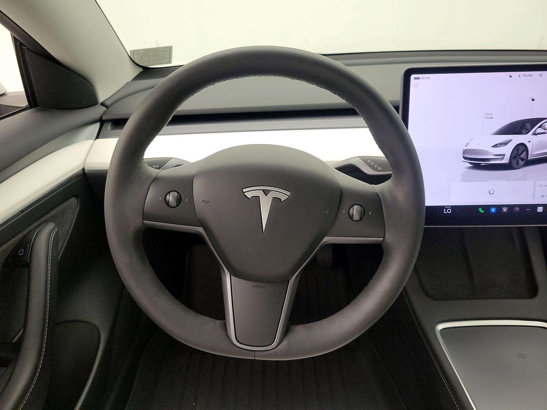 Thumbnail: 2023 Tesla Model 3 - 10