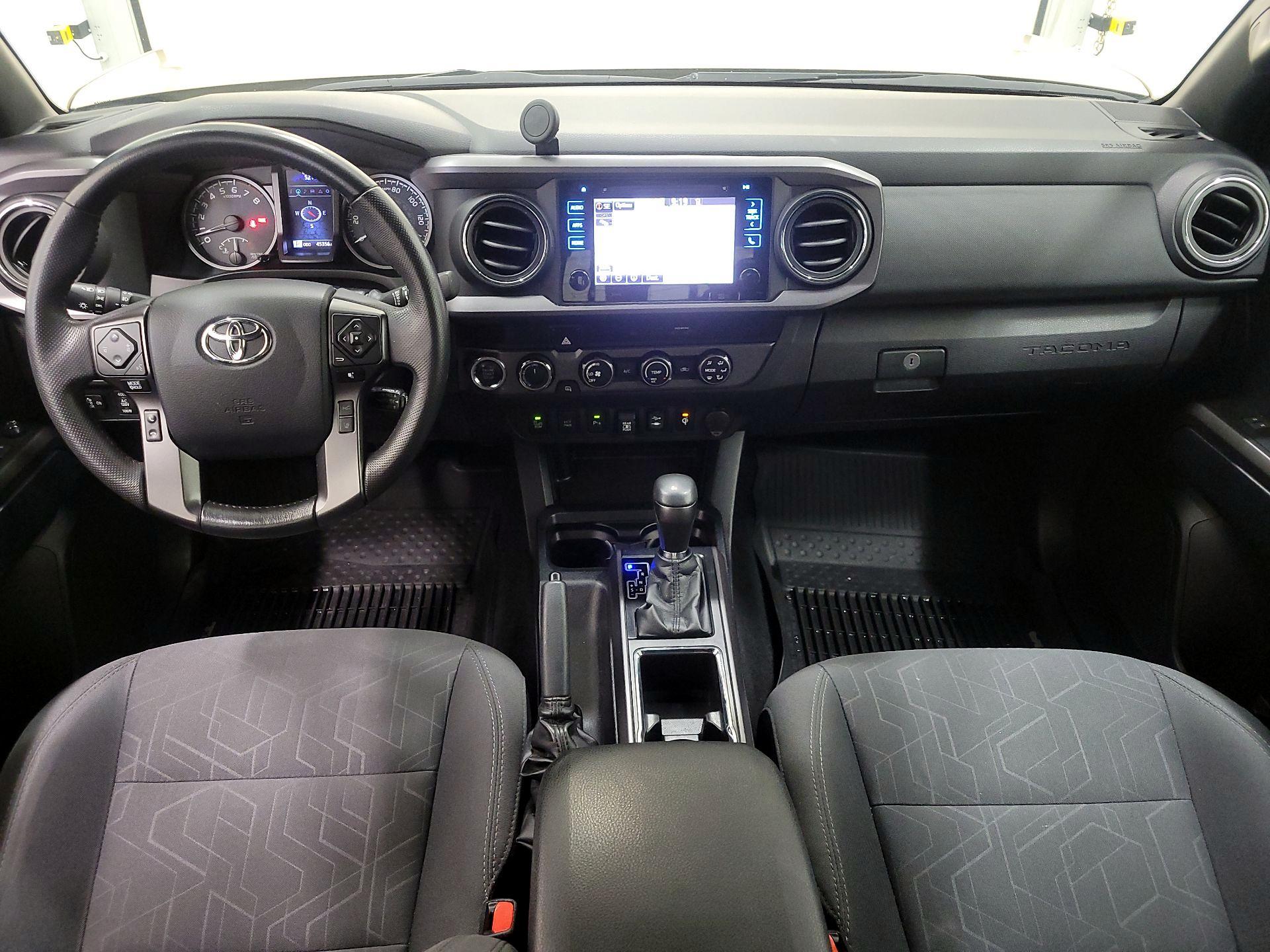 Thumbnail: 2019 Toyota Tacoma - 9