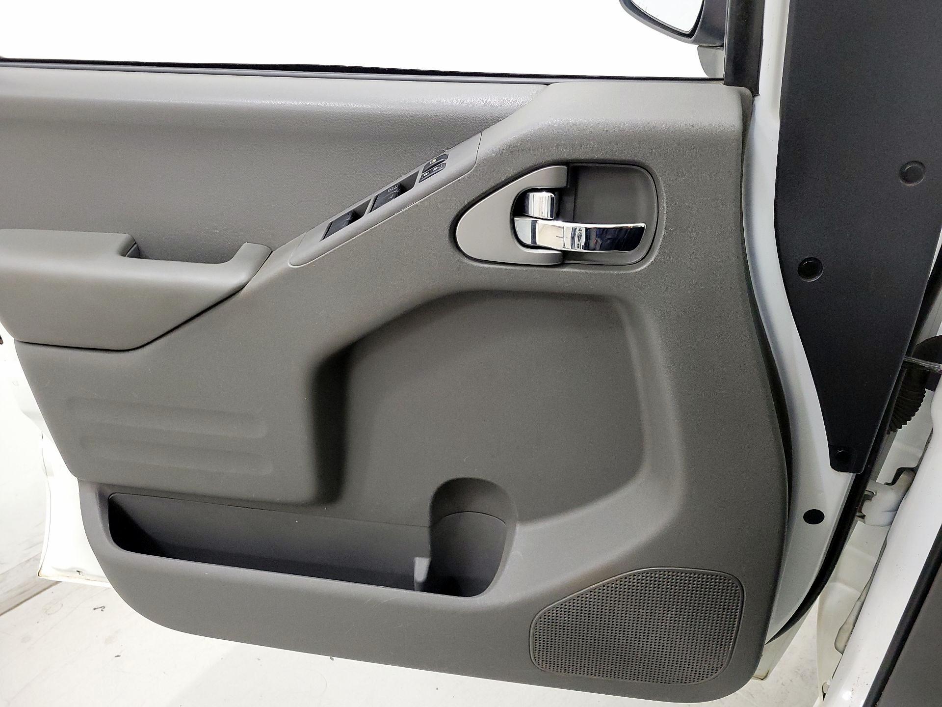 Thumbnail: 2019 Nissan Frontier - 12