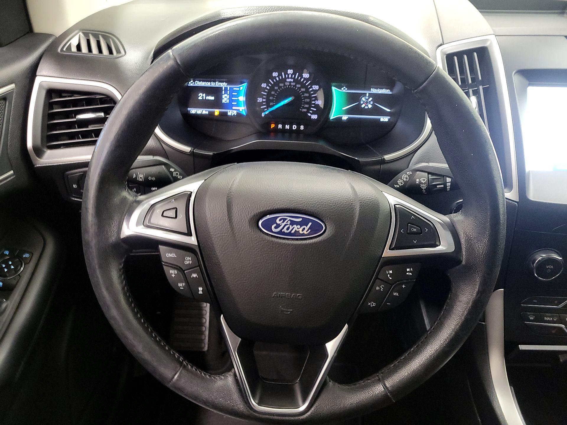 Thumbnail: 2020 Ford Edge - 10