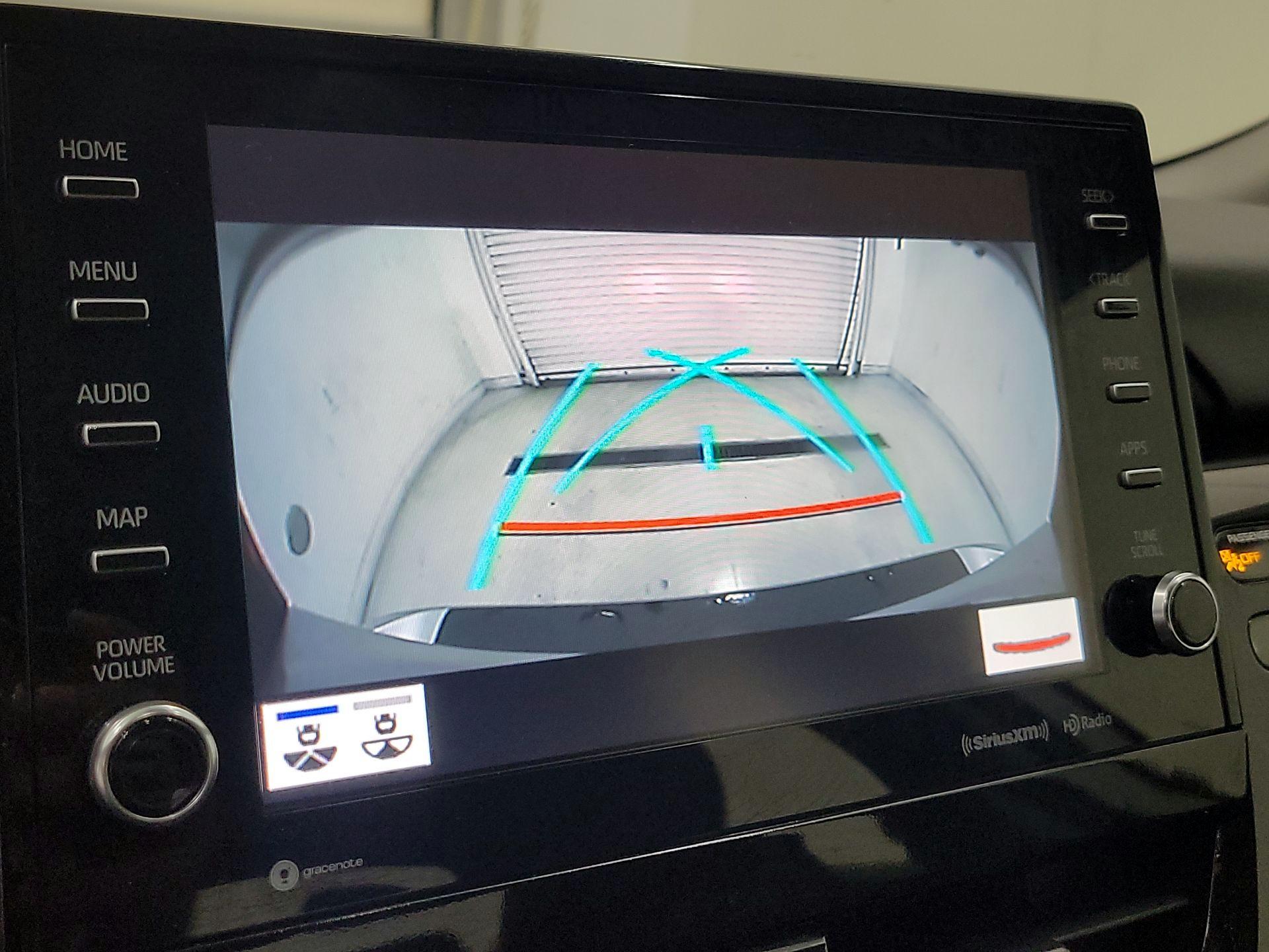 Thumbnail: 2022 Toyota Camry - 14