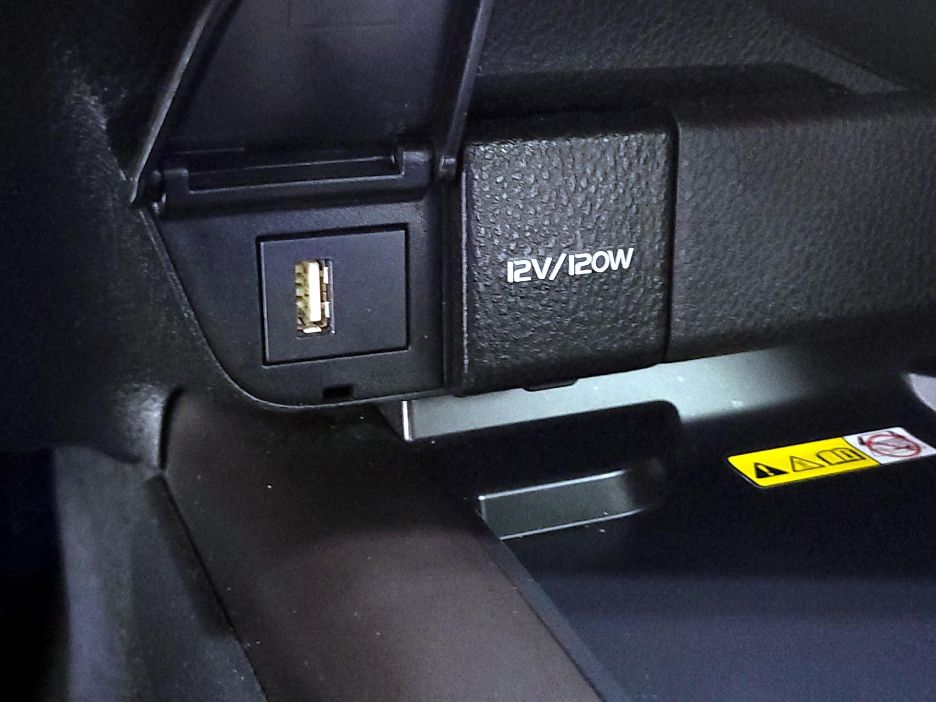 Thumbnail: 2022 Toyota Camry - 18