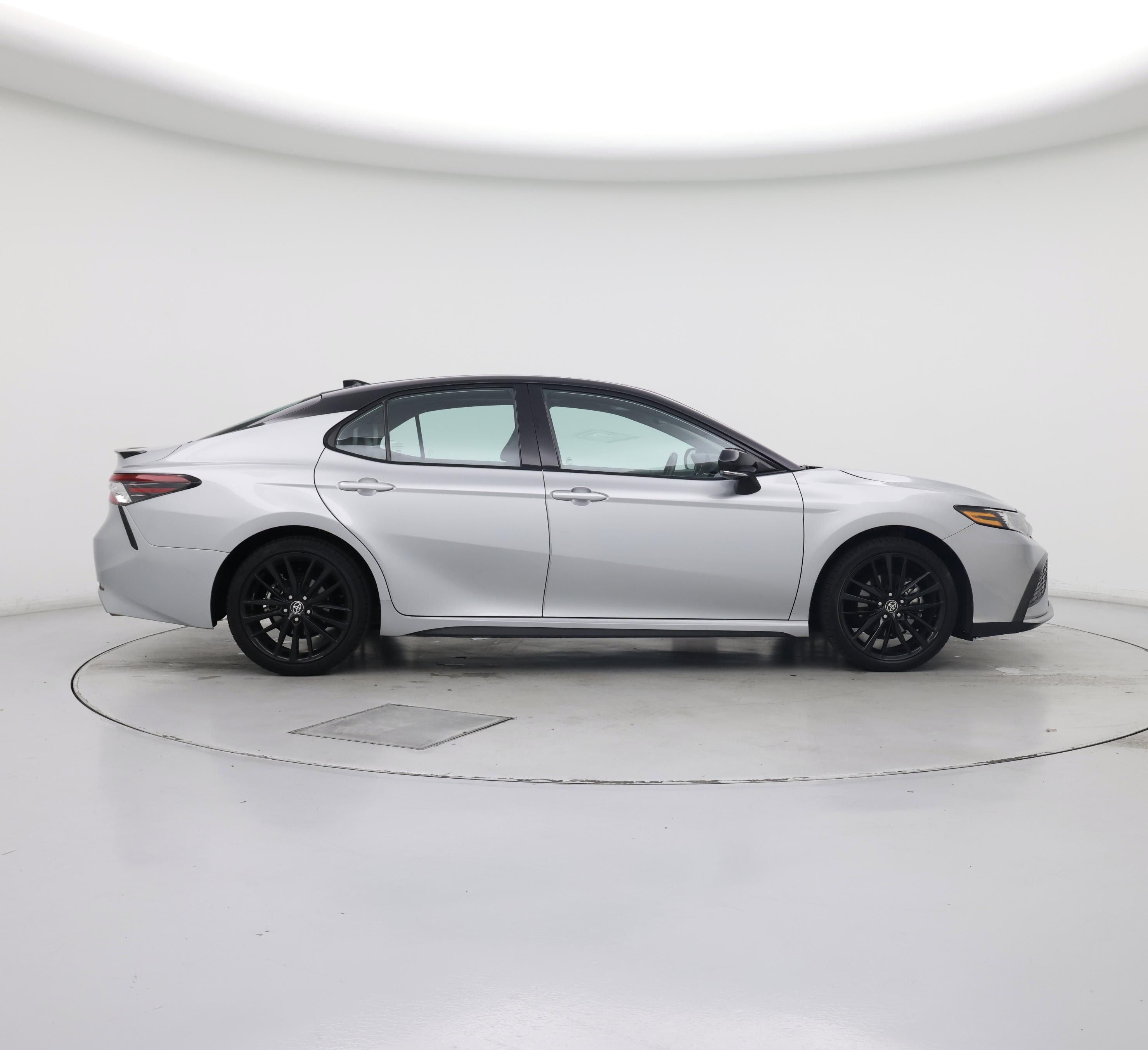 Thumbnail: 2022 Toyota Camry - 7