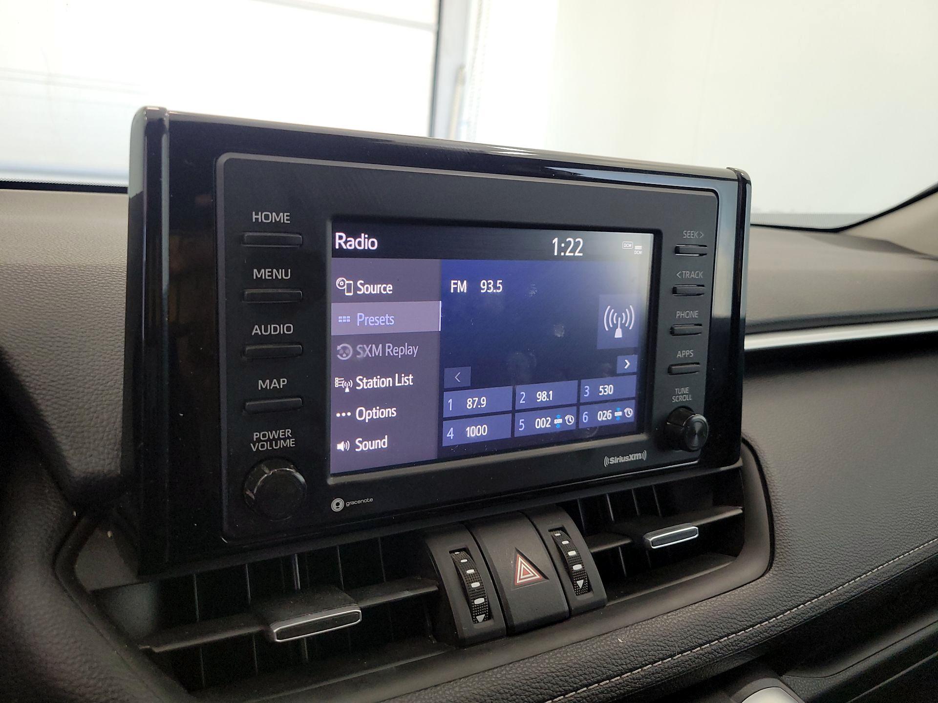 Thumbnail: 2021 Toyota RAV4 - 15