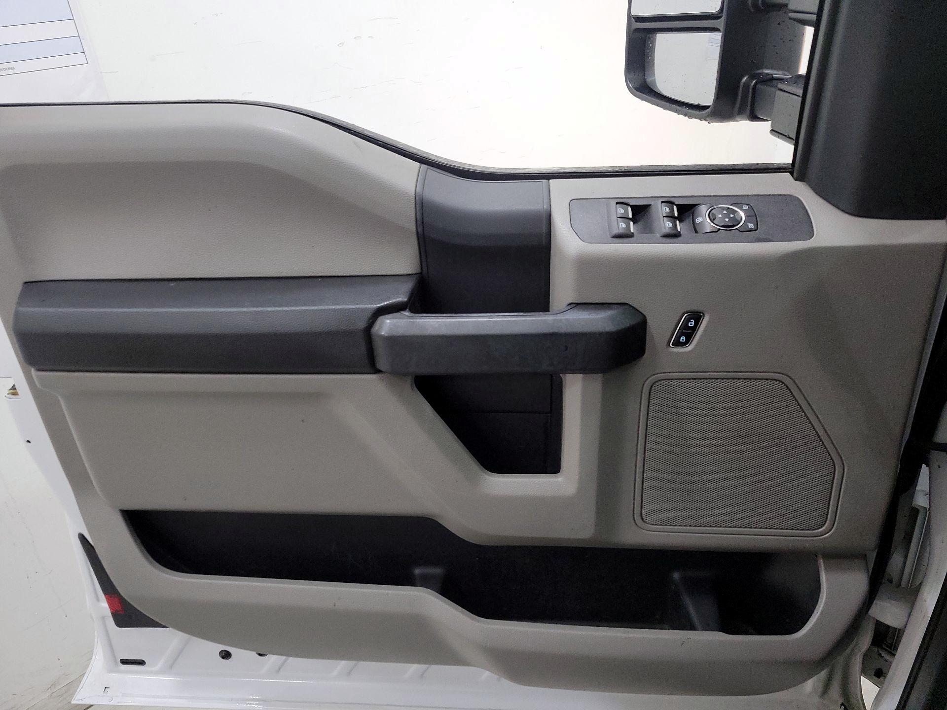 Thumbnail: 2017 Ford F-250 - 12