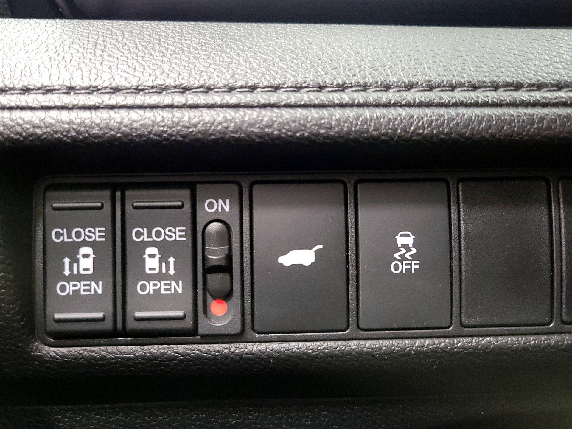 Thumbnail: 2025 Honda Odyssey - 13