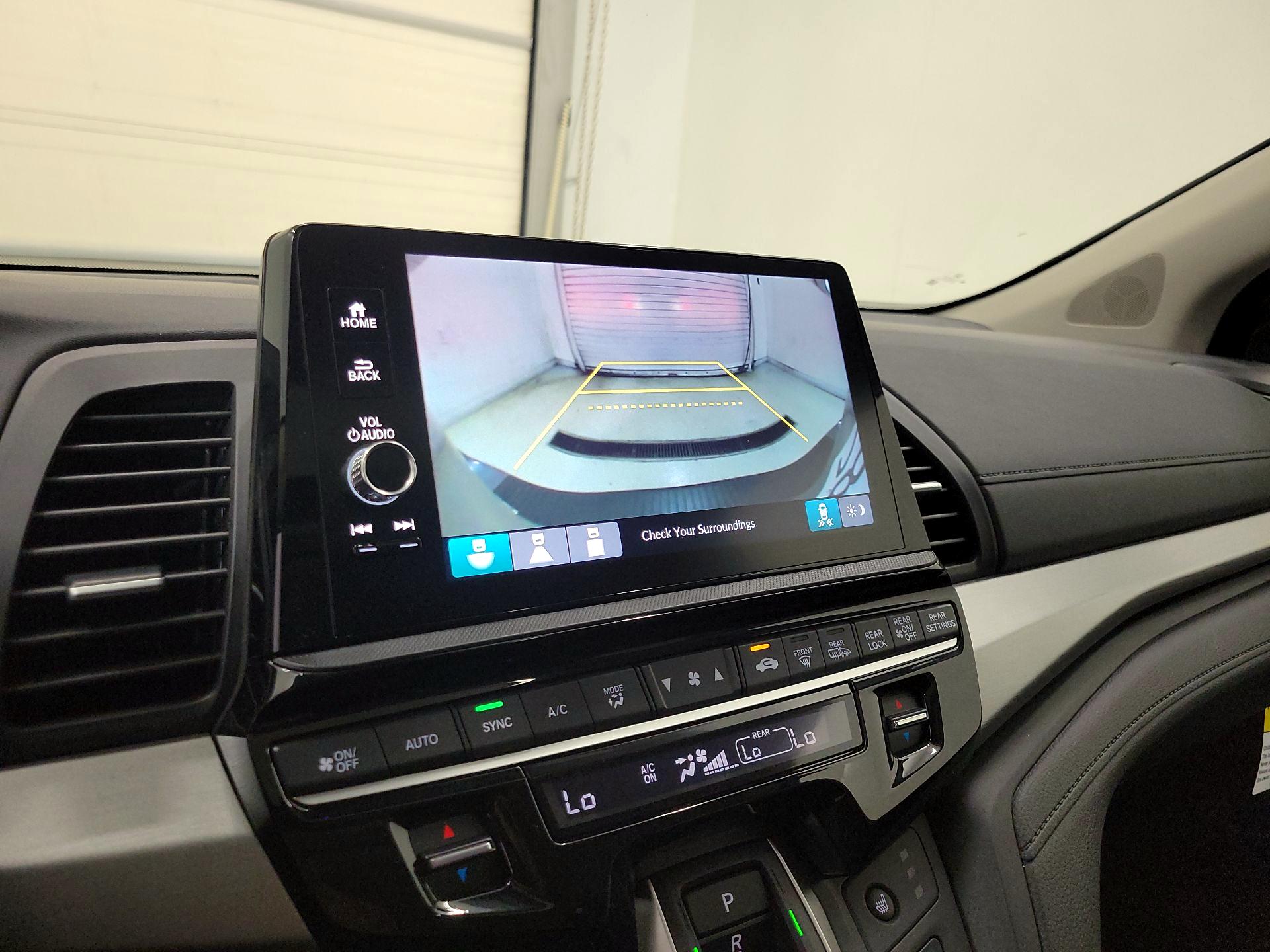 Thumbnail: 2025 Honda Odyssey - 14