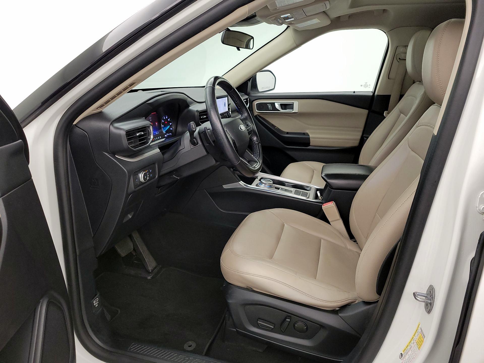 Thumbnail: 2020 Ford Explorer - 11