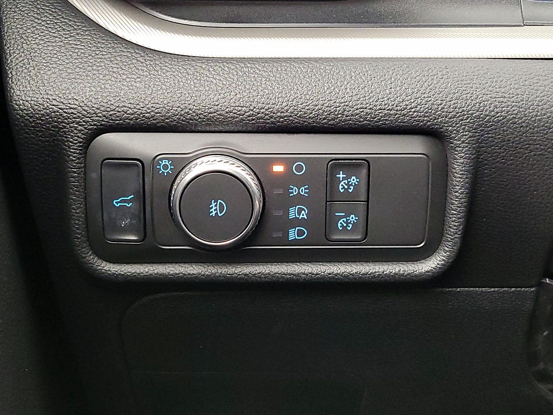 Thumbnail: 2020 Ford Explorer - 13