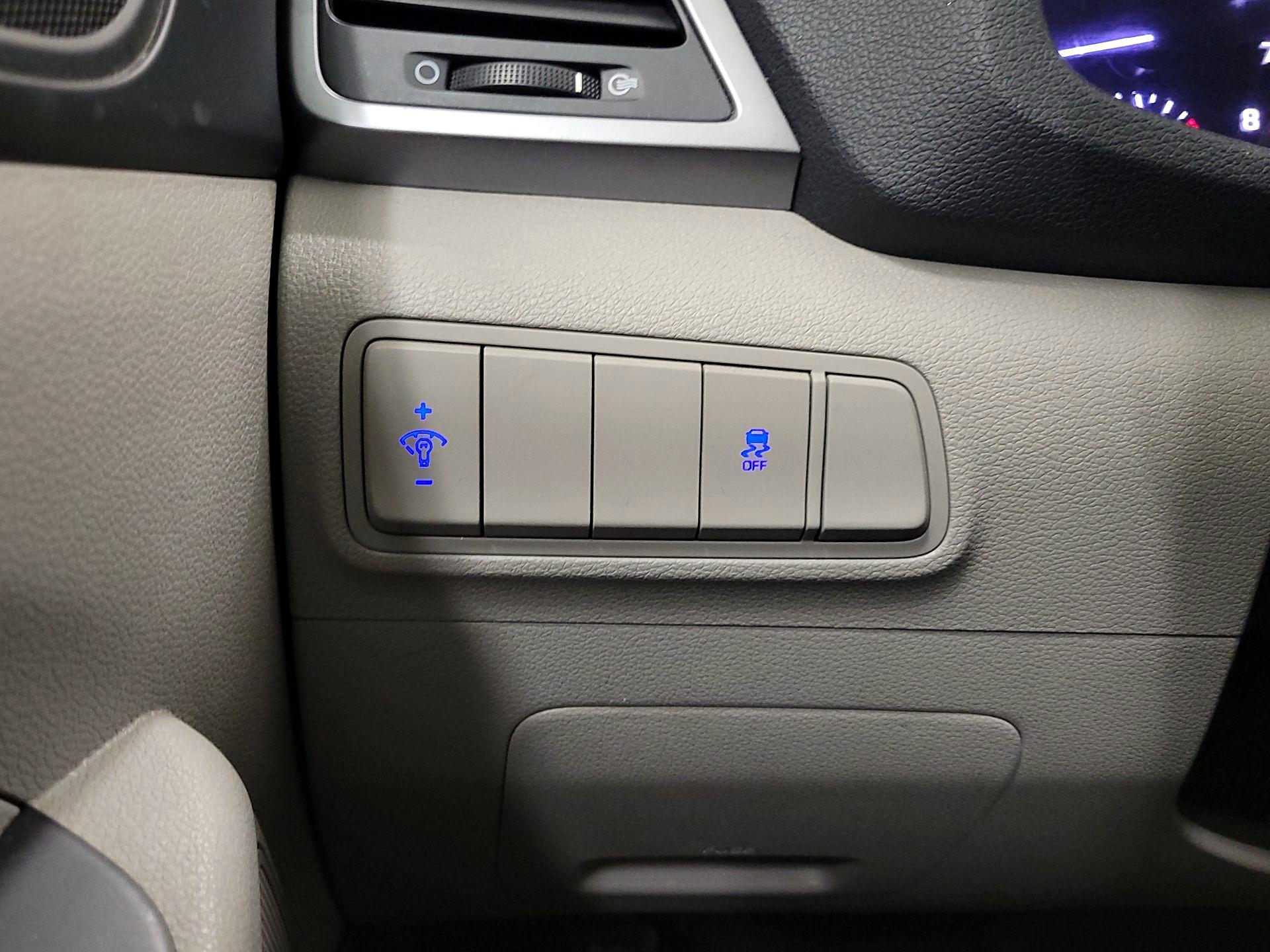 Thumbnail: 2018 Hyundai Tucson - 13