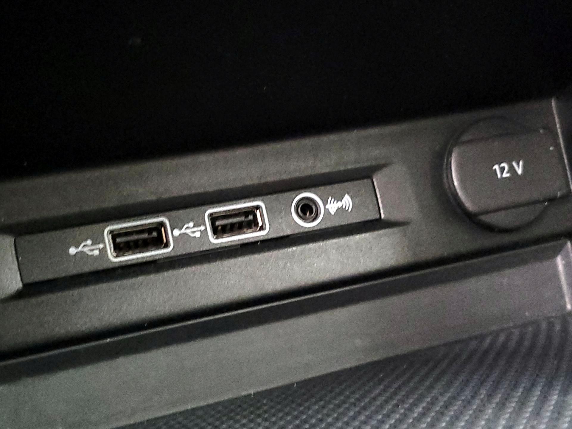 Thumbnail: 2019 Volkswagen Tiguan - 18