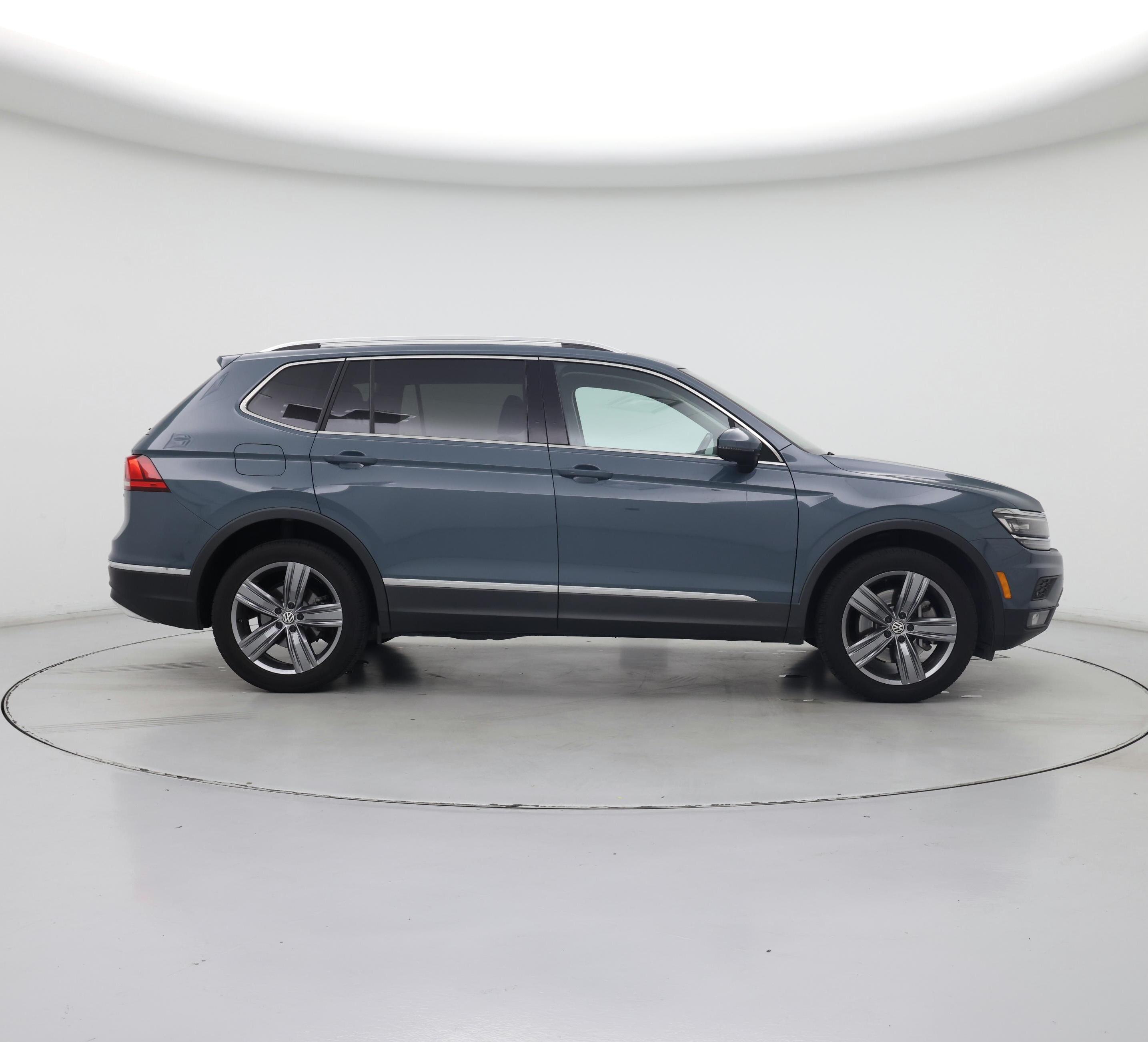 Thumbnail: 2019 Volkswagen Tiguan - 7