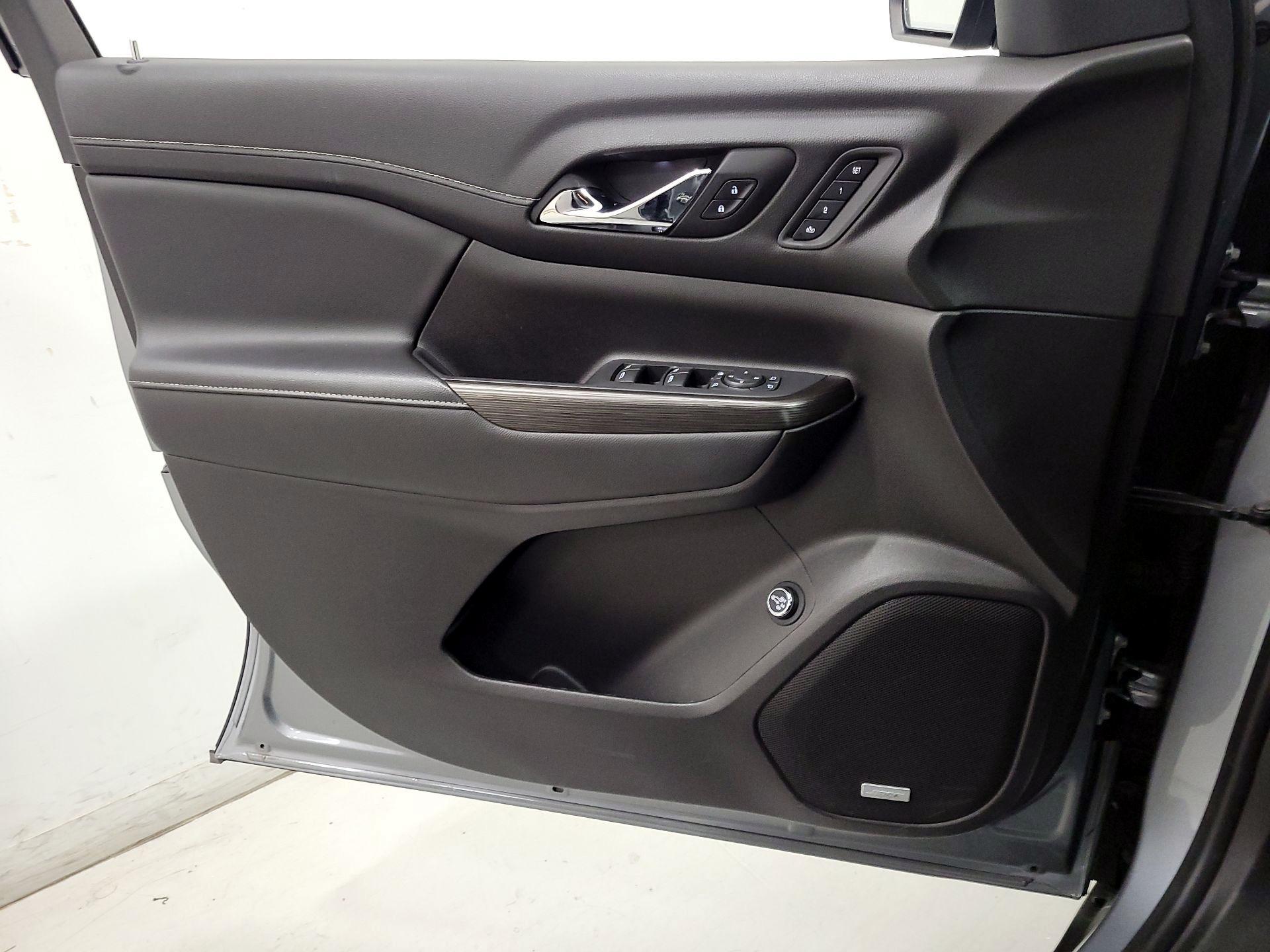 Thumbnail: 2023 GMC Acadia - 12