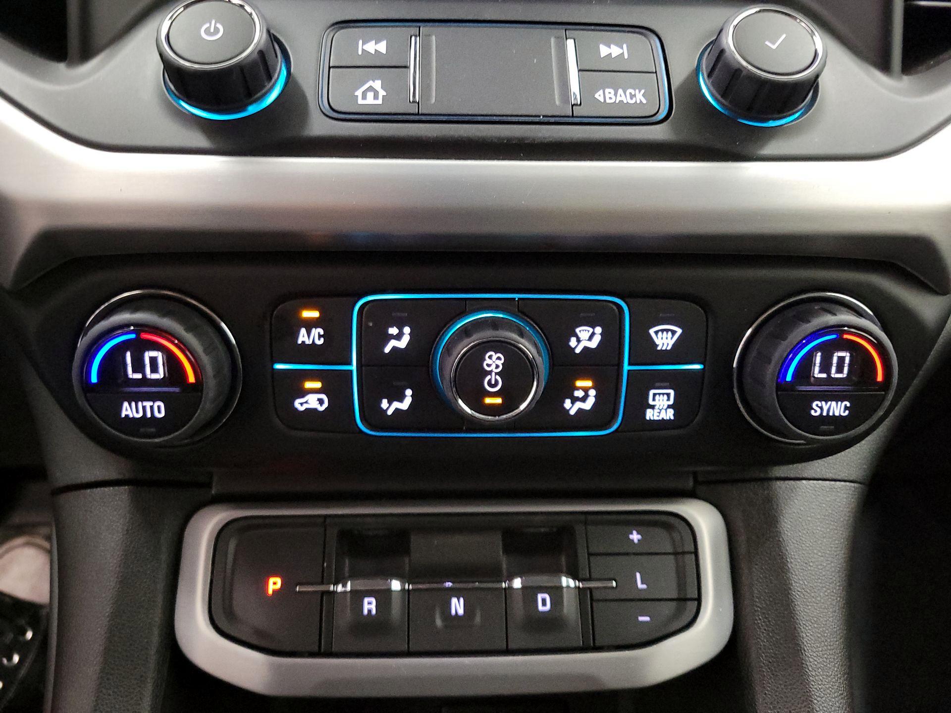 Thumbnail: 2023 GMC Acadia - 17