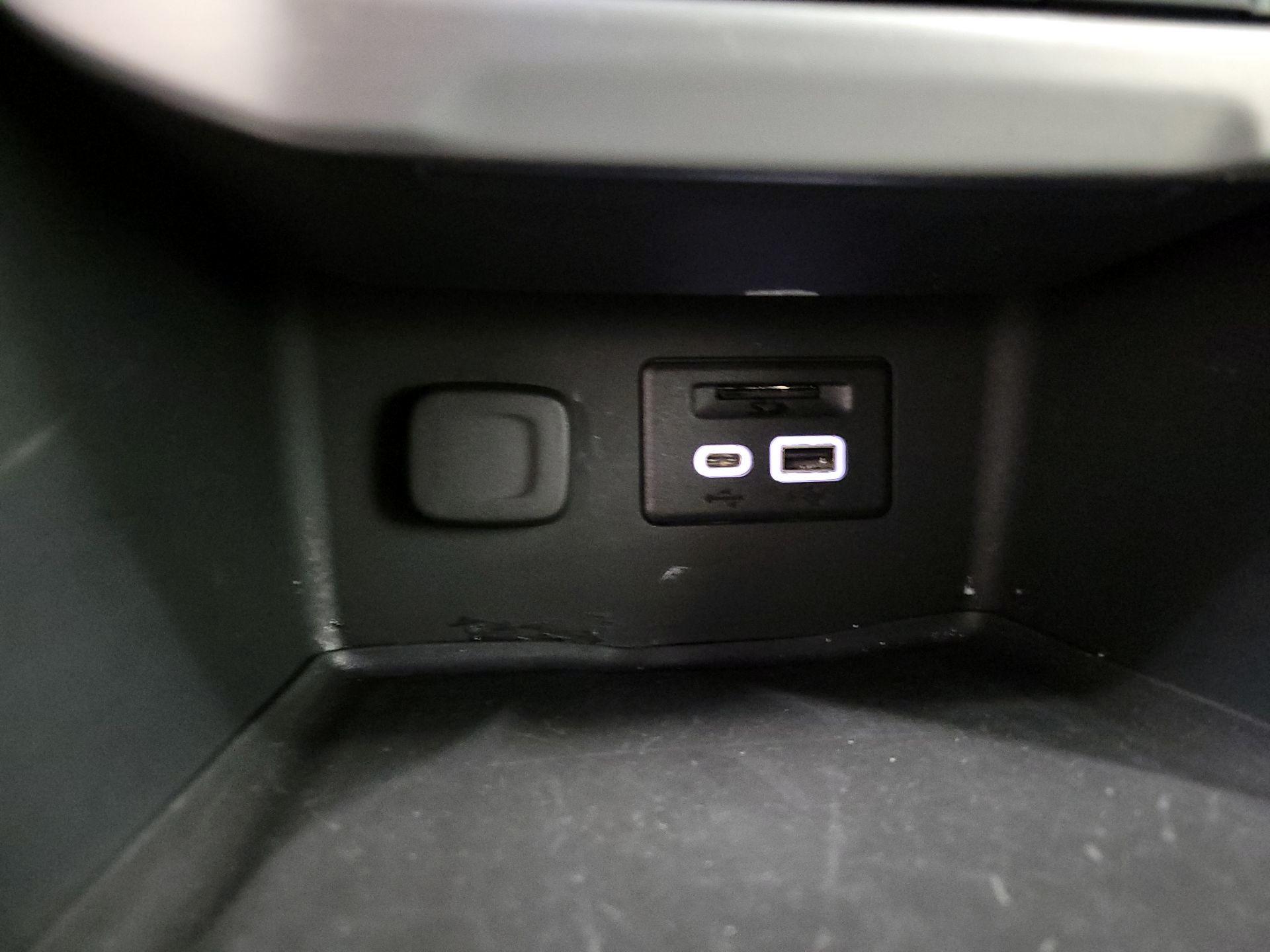 Thumbnail: 2023 GMC Acadia - 19