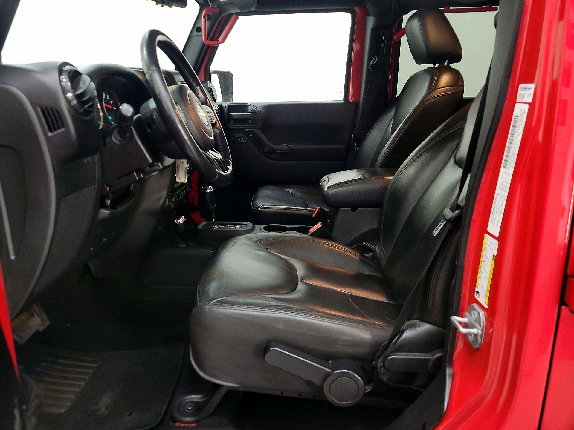 Thumbnail: 2014 Jeep Wrangler - 11