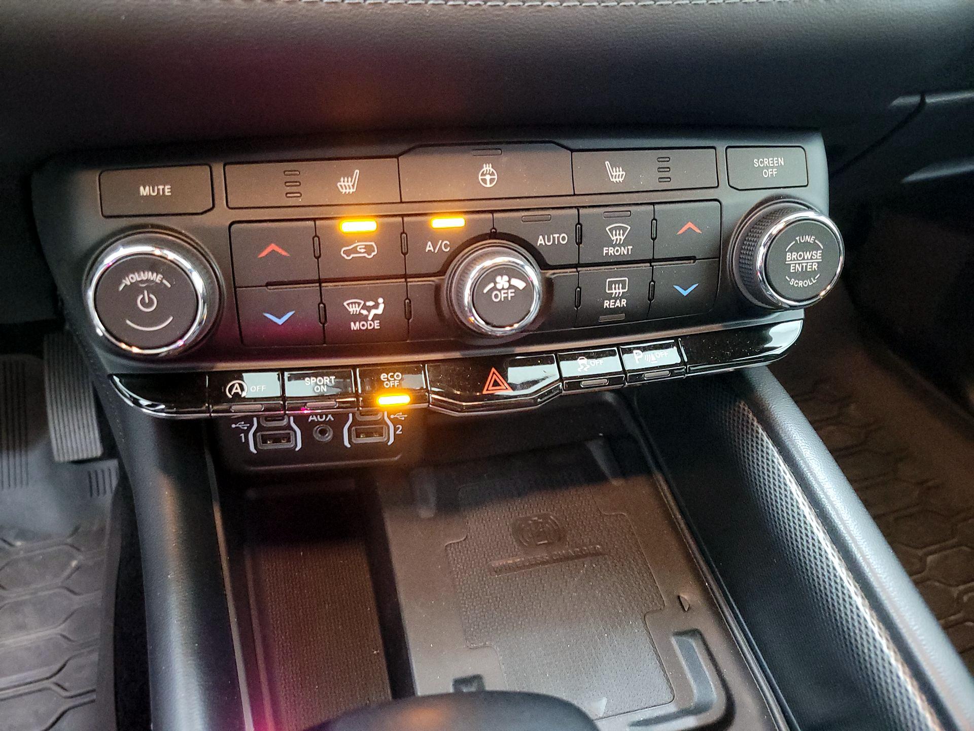 Thumbnail: 2021 Dodge Durango - 16