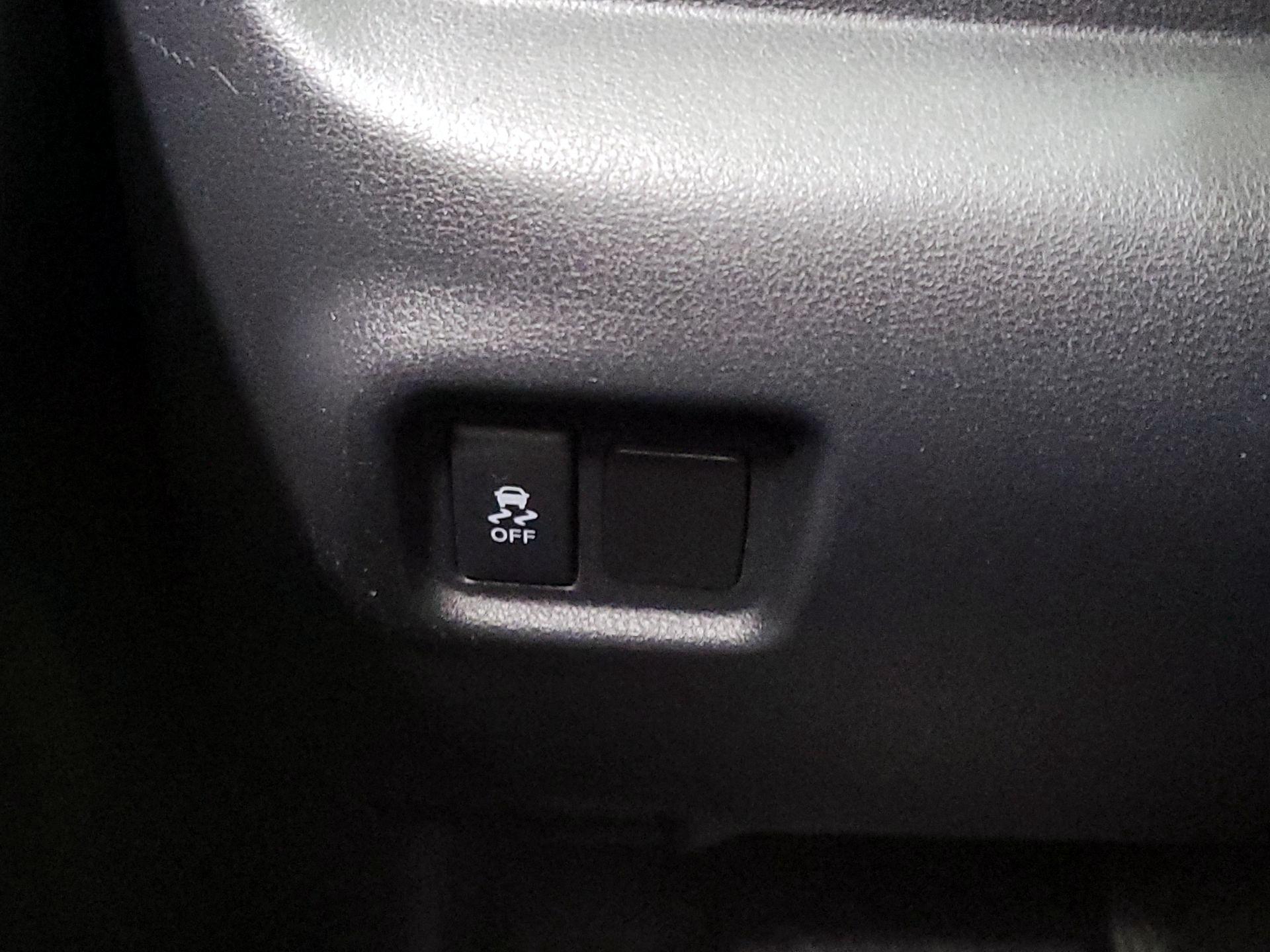 Thumbnail: 2015 Nissan Versa - 13