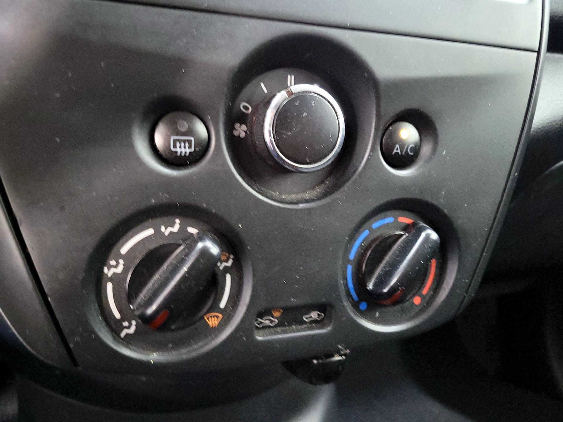 Thumbnail: 2015 Nissan Versa - 15