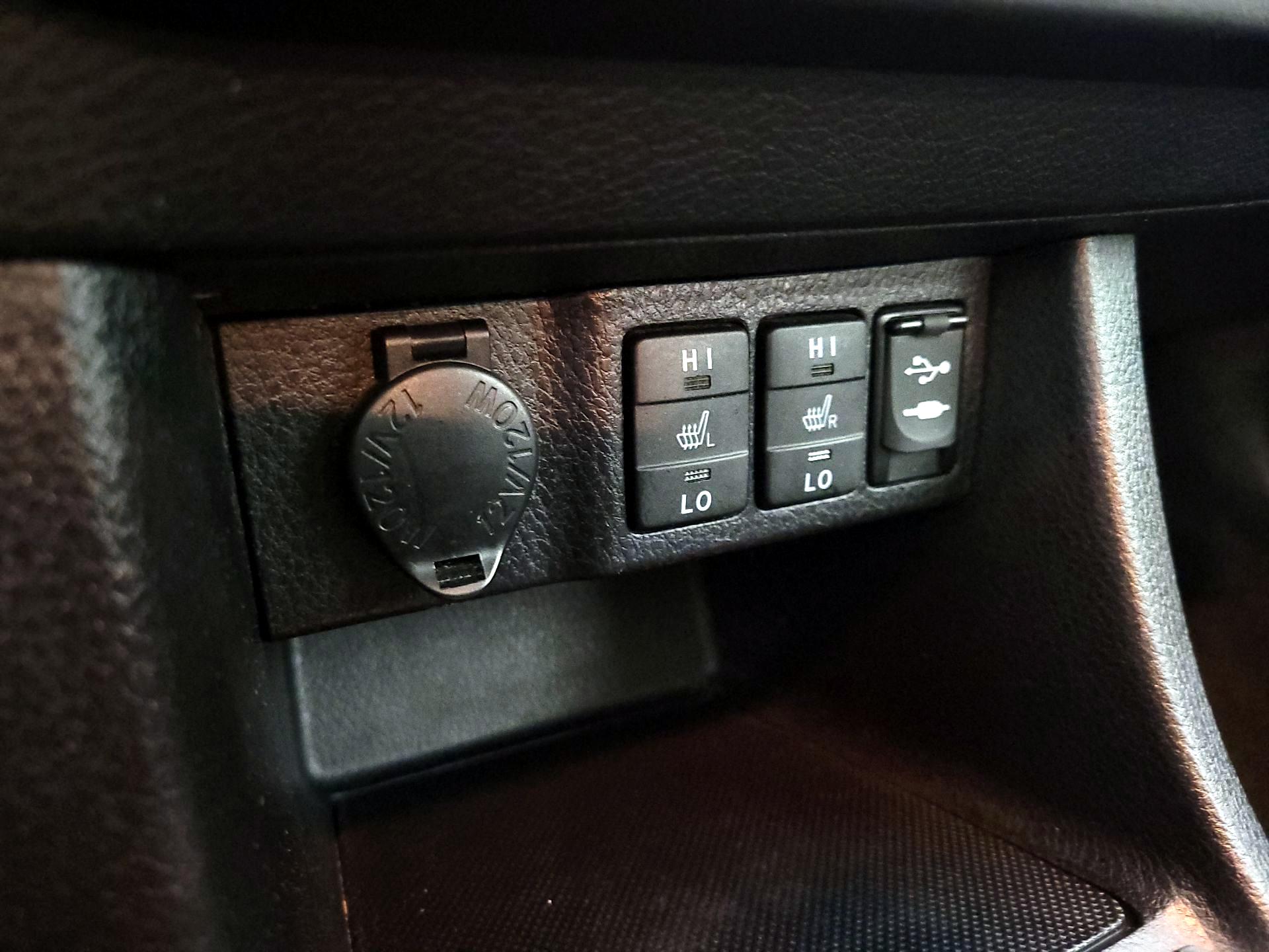 Thumbnail: 2016 Toyota Corolla - 18