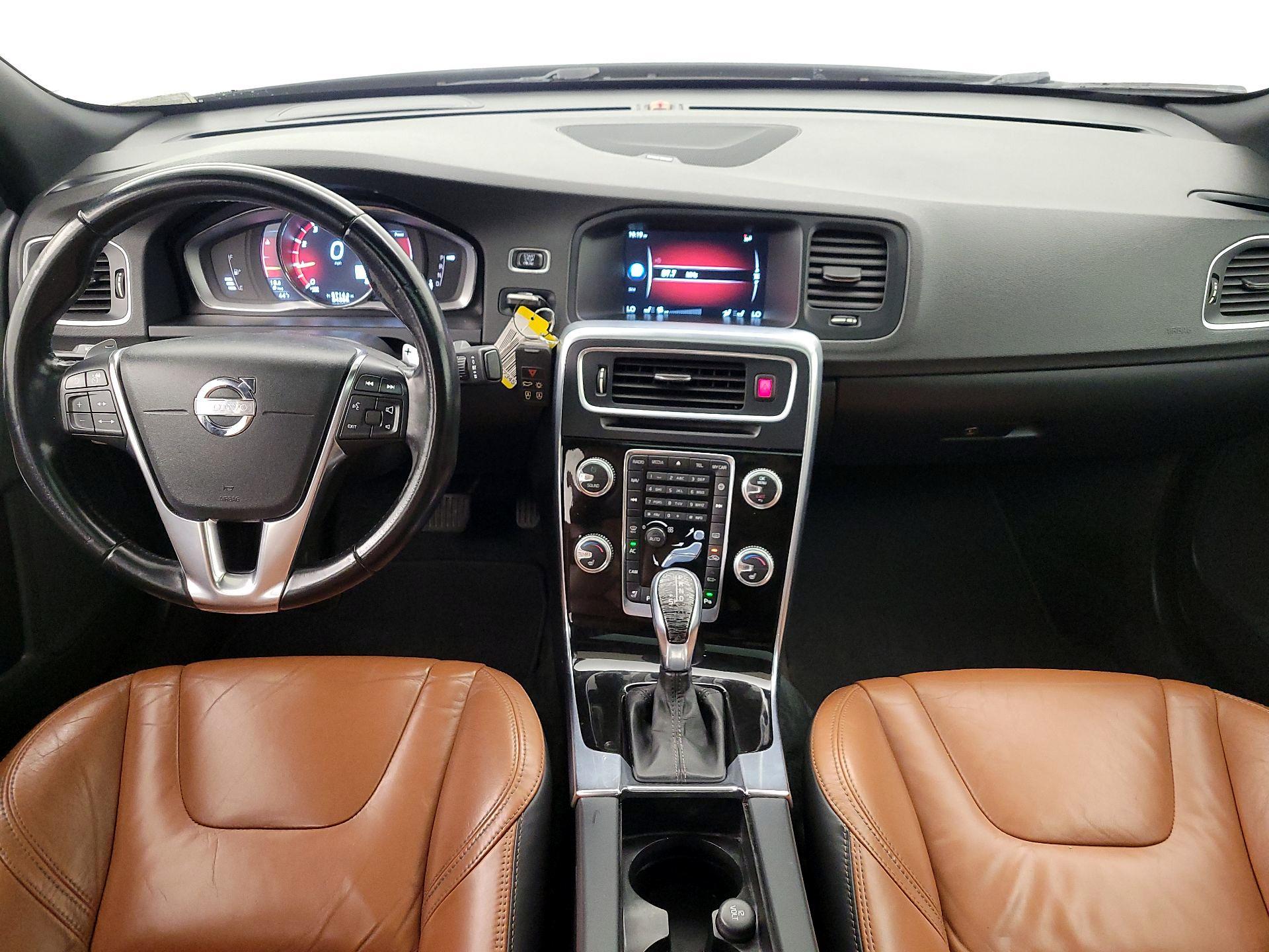 Thumbnail: 2015 Volvo S60 - 9