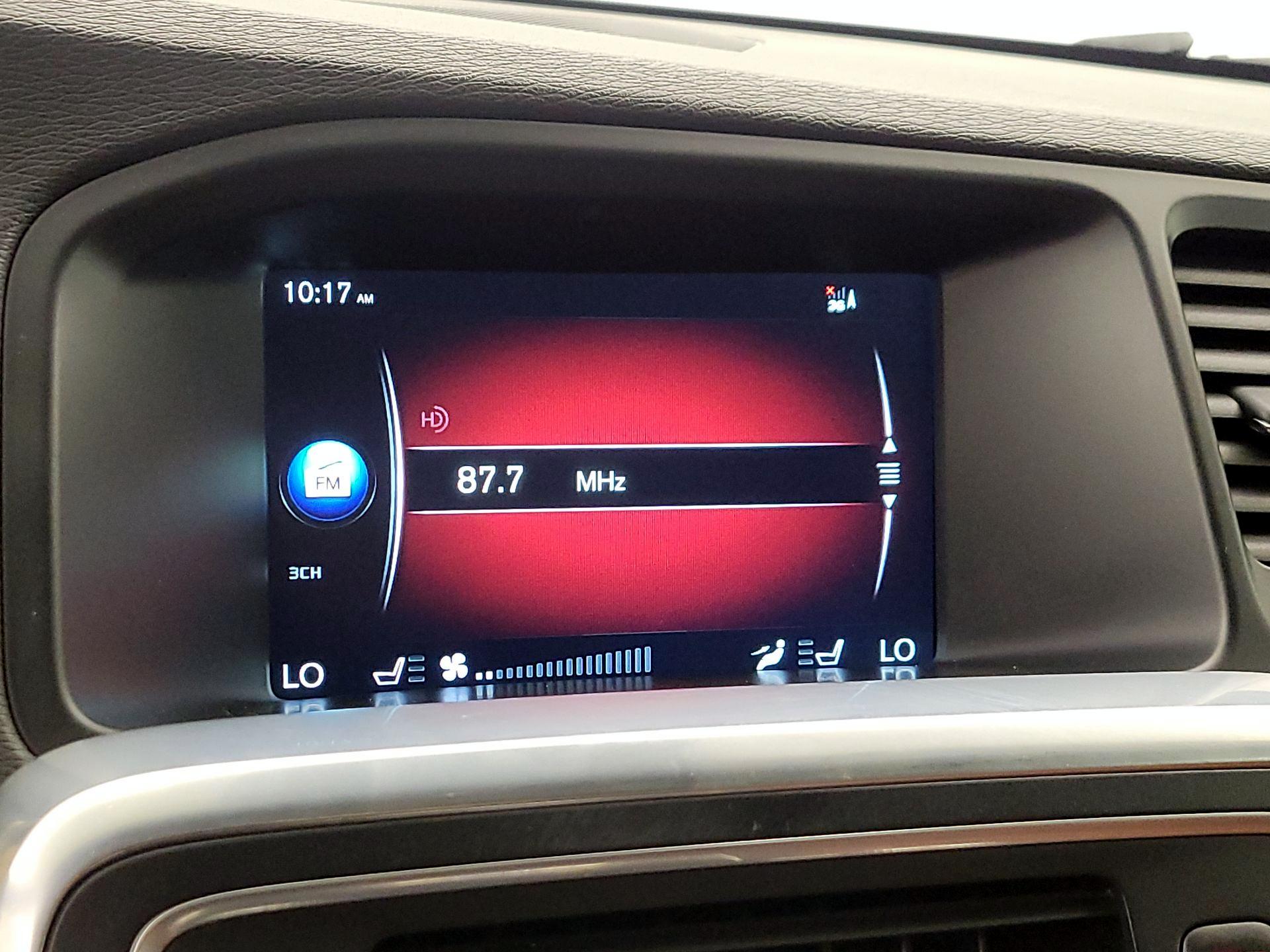 Thumbnail: 2015 Volvo S60 - 16