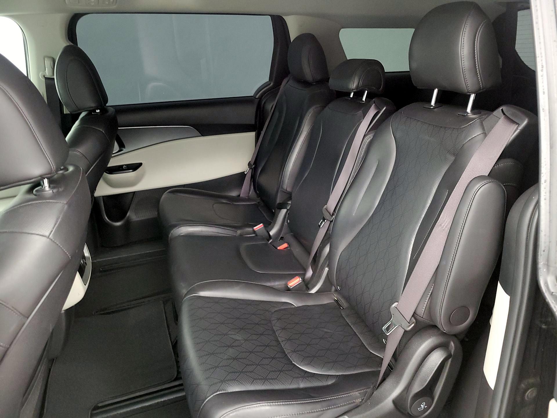 Thumbnail: 2024 Kia Carnival - 19