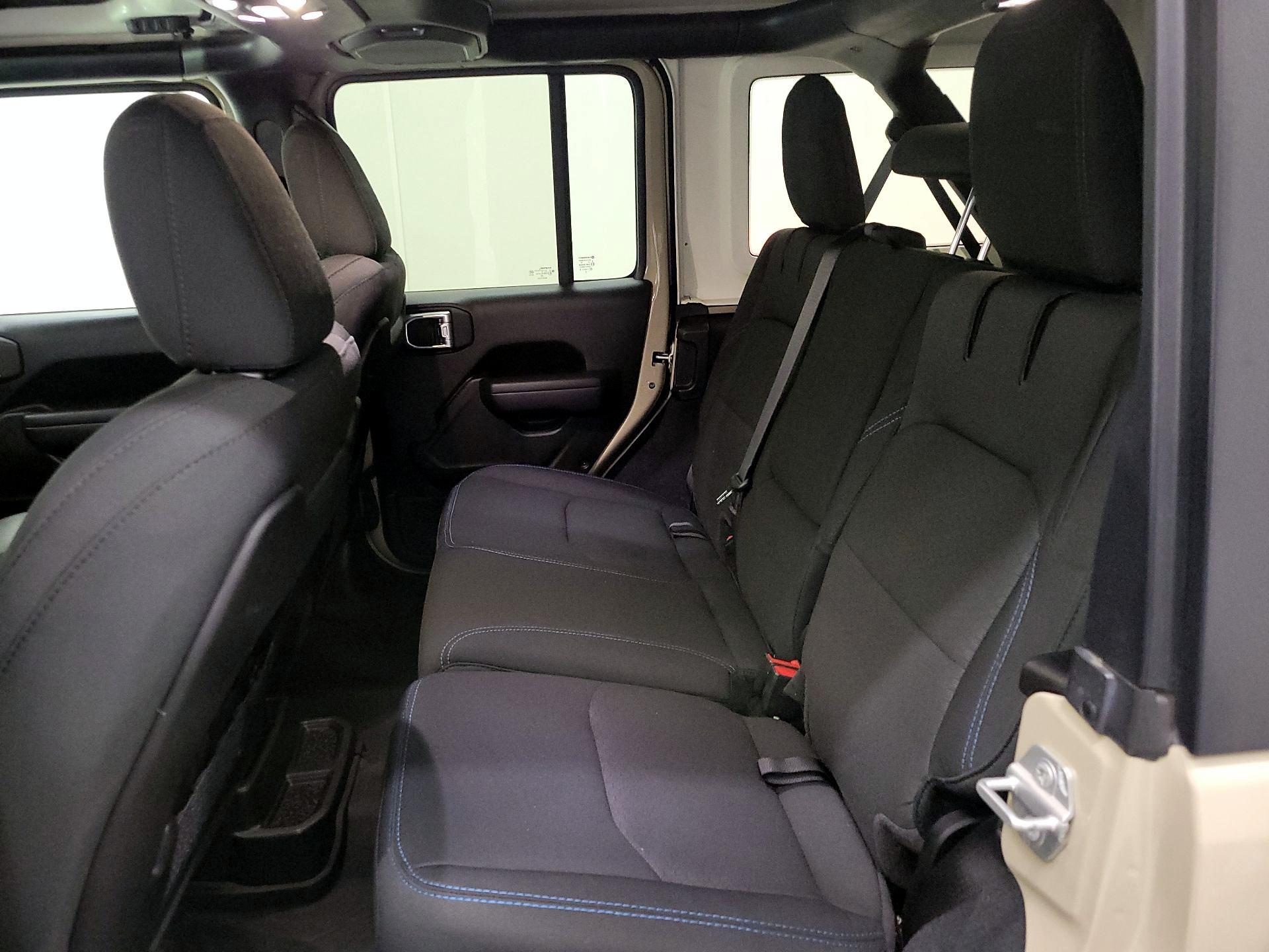 Thumbnail: 2022 Jeep Wrangler - 20