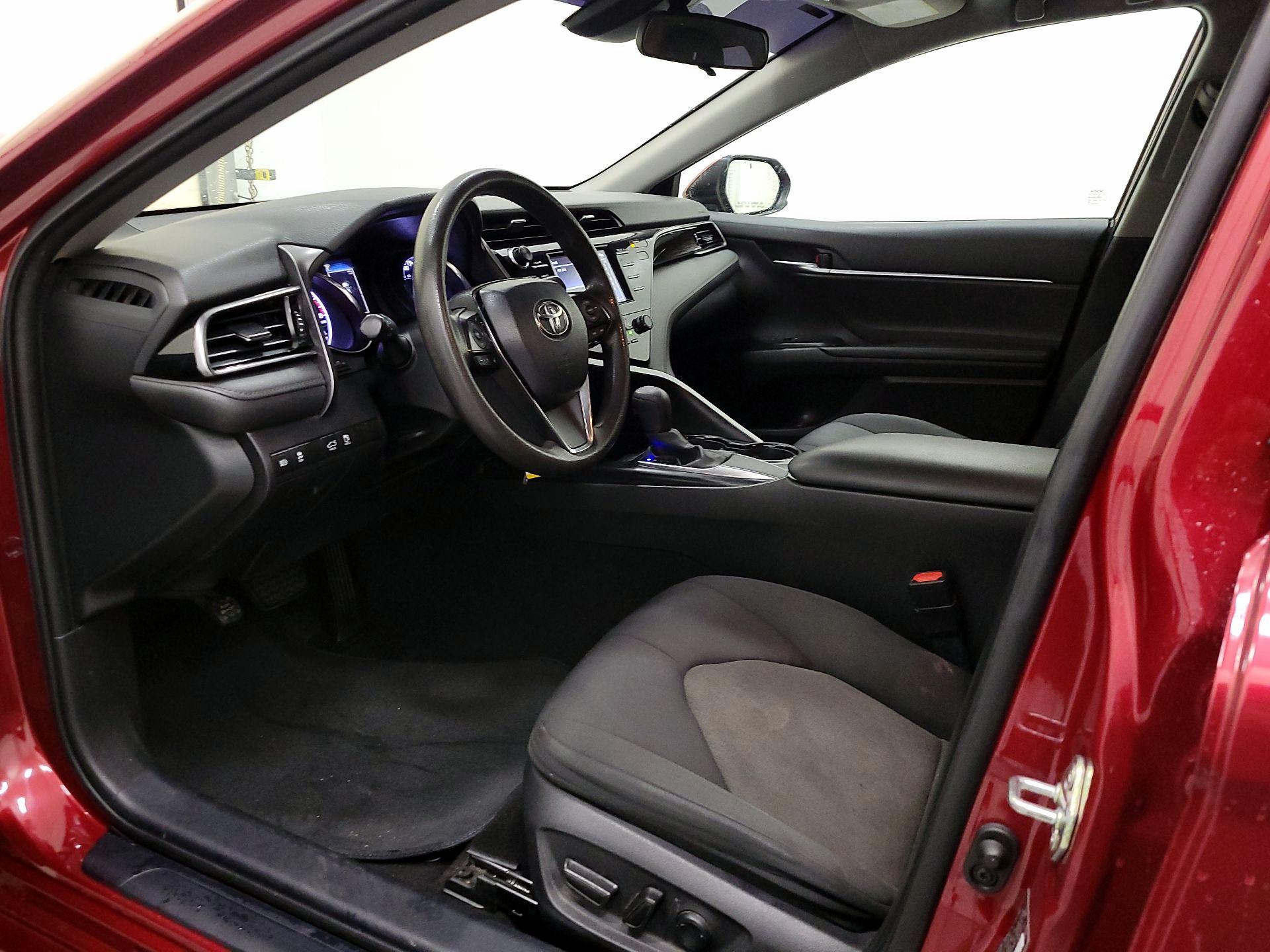 Thumbnail: 2020 Toyota Camry - 11