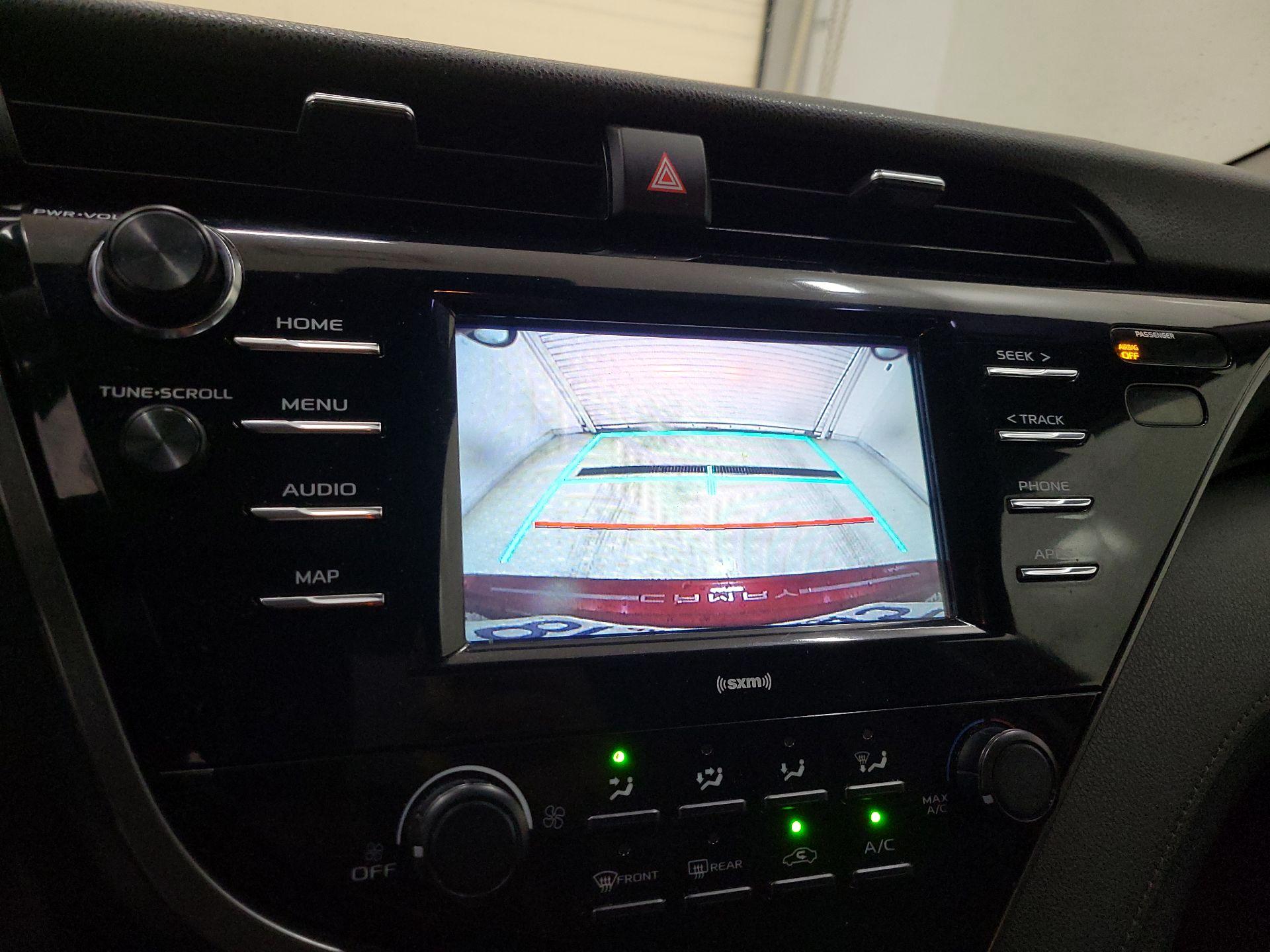 Thumbnail: 2020 Toyota Camry - 14